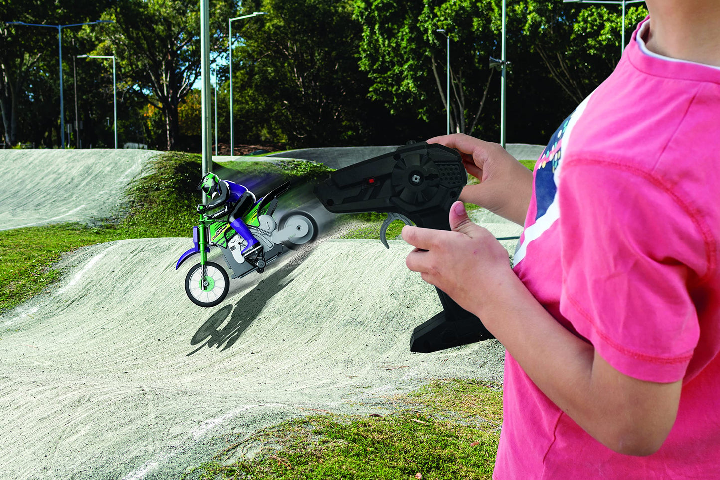 LEXiBOOK RC18 Crosslander RC Motorcycle – 12 km/h, 2.4 GHz Radio Control