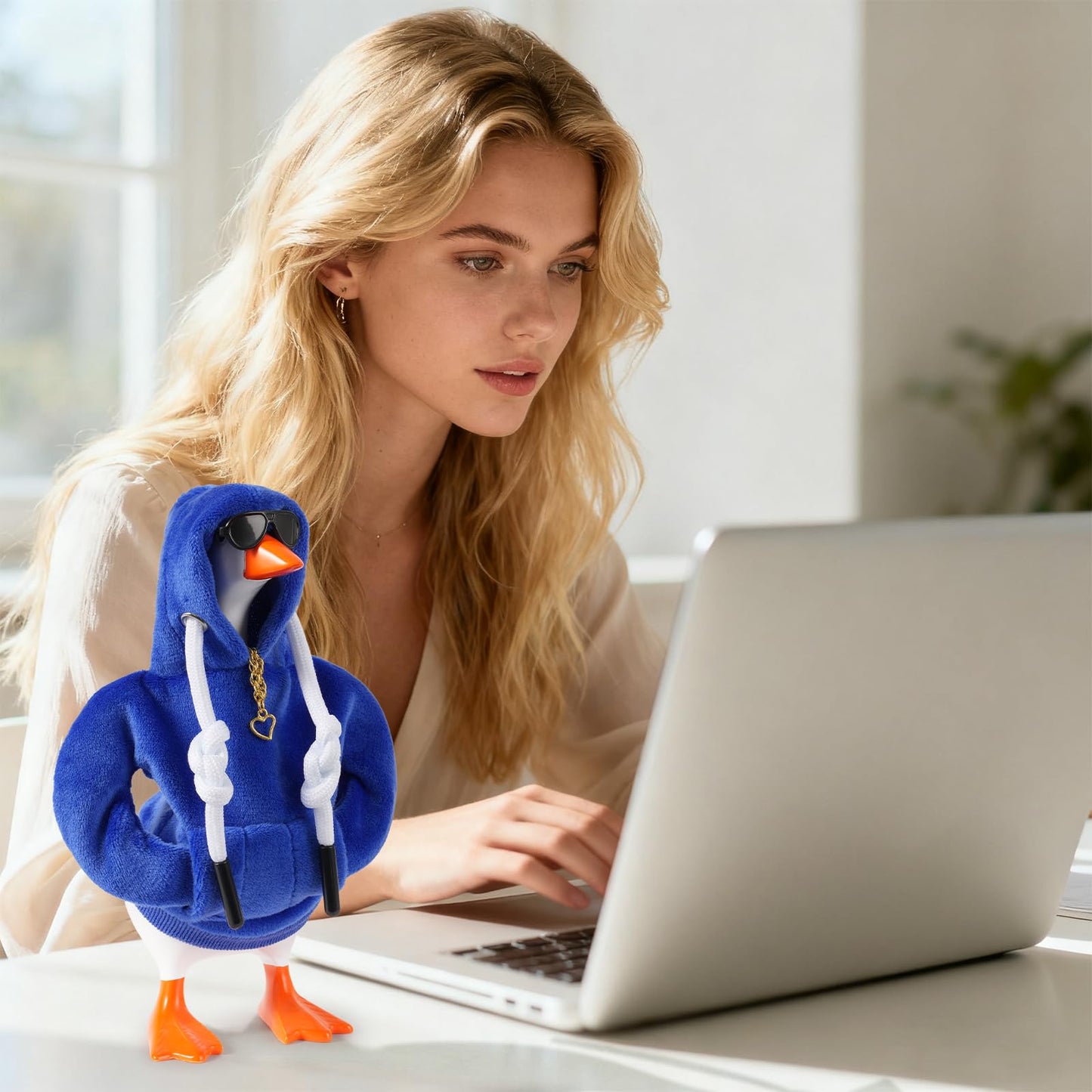Linastu 6‑Set 7-Inch Desk Goose Outfit – Dark Blue Hoodie, Sunglasses & Necklace for Mini Desk Goose