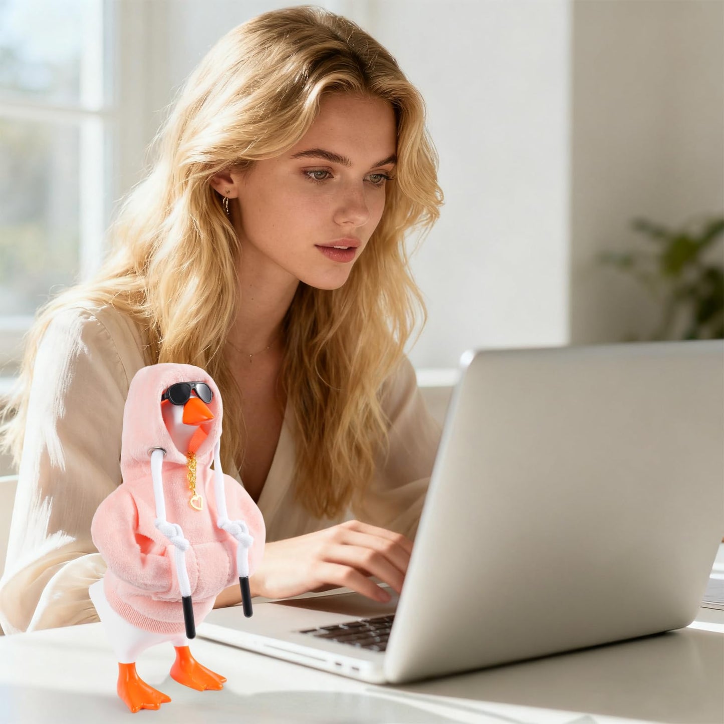 linastu 7-Inch Desk Goose Outfit Set – Pink Hoodie, Sunglasses & Necklace for Magnetic Goose Statue