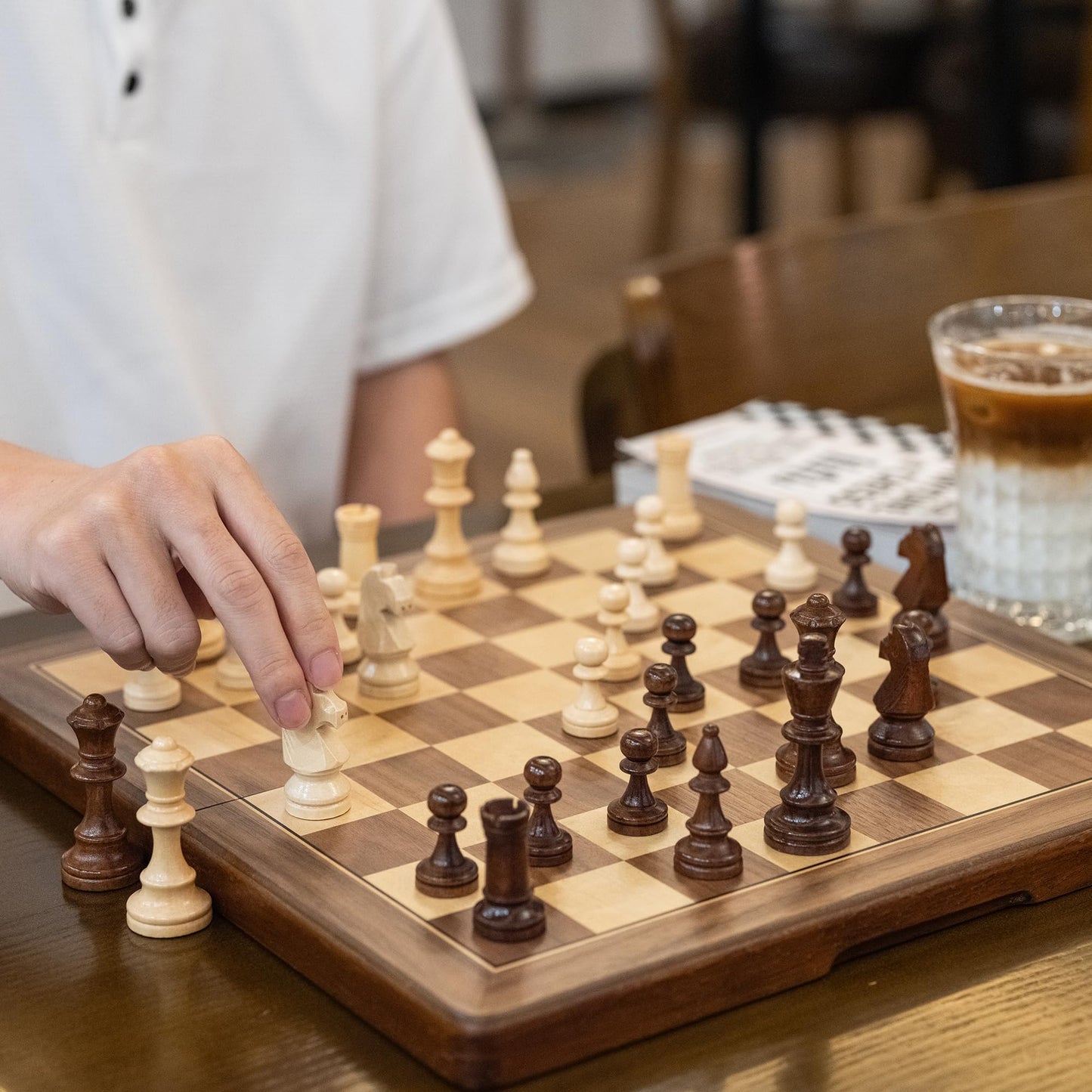 Lingle 15-Inch Magnetic Wooden Chess Set – Portable Travel Chess with 3-Inch King Pieces + Extra Queen