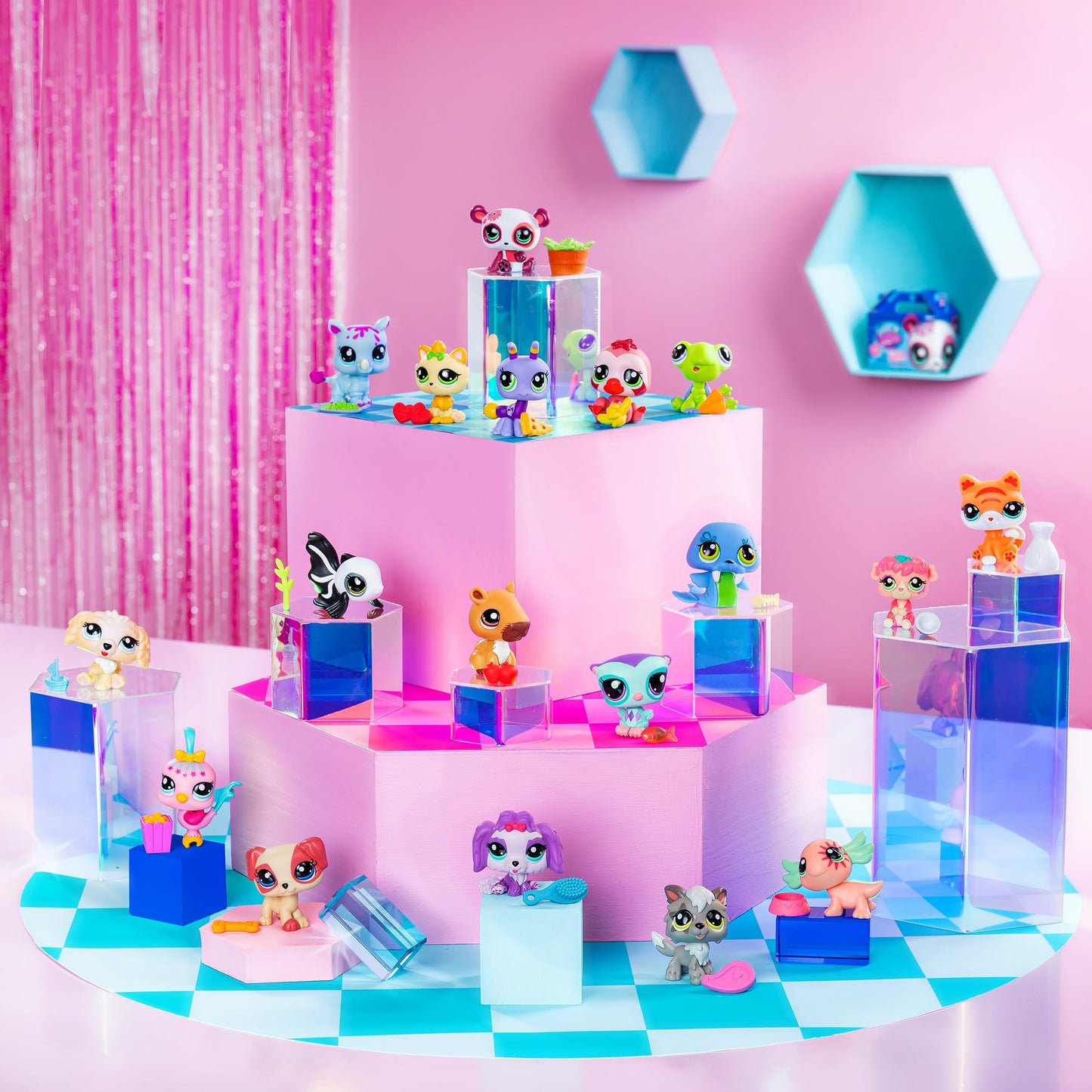 Littlest Pet Shop - Pet Surprise Display Series 3: 18 Bobblin’ Pets + Bonus Pet | Collectible Toy Figures