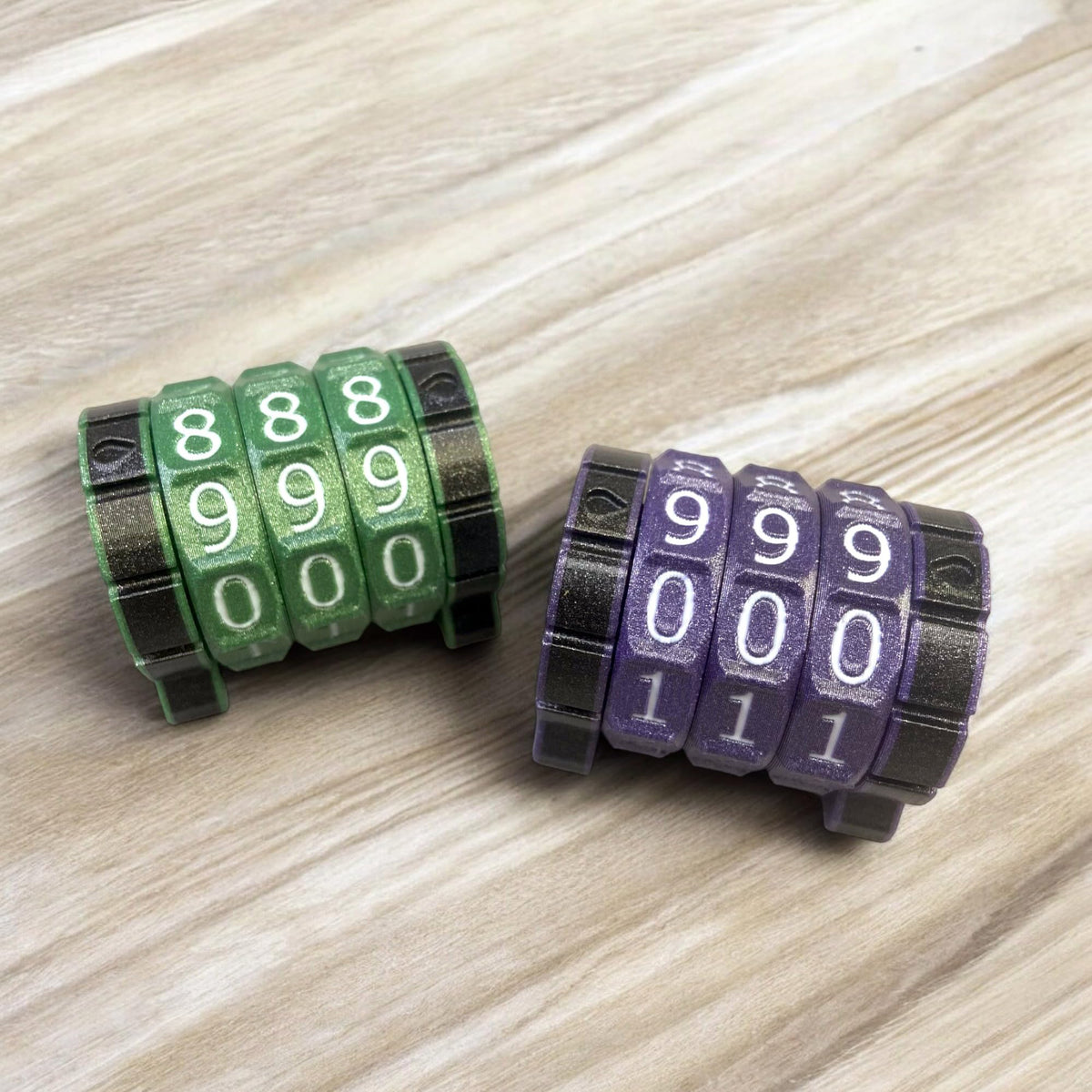 Lixusia Life Counter – MTG & TTRPG Health Tracker with Star Symbol (Gold, White Numbers)