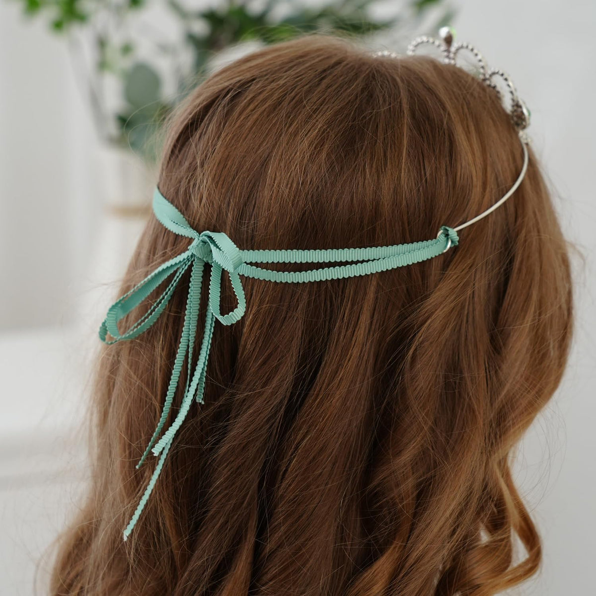 Lovelyshop Princess Tiara Crown with Green Gem – Adjustable Ribbon for Girls 5–10