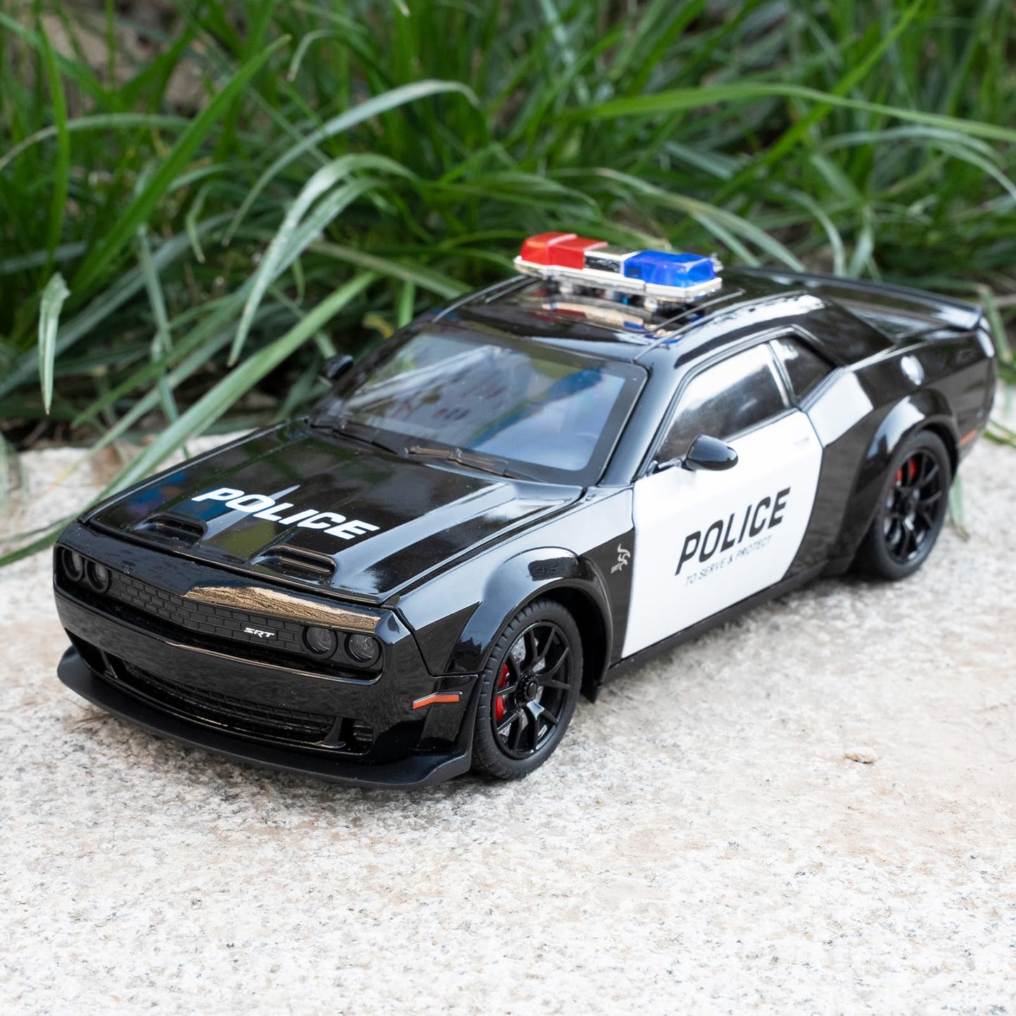 LOVEPOSELY Police Car Model 1:24 Dodge Challenger SRT Hellcat – Diecast Pull-Back with Lights and Sounds