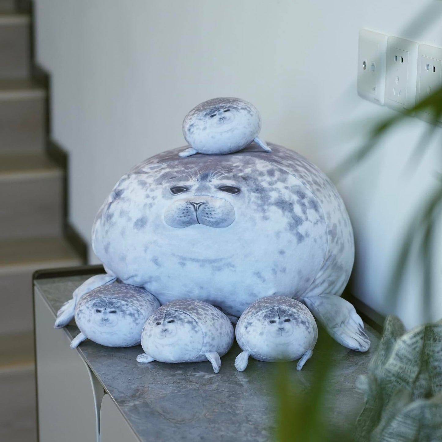 LUXSIT 20-Inch Chubby Blob Seal Pillow with 4 Babies – Large Plush Seal Toy