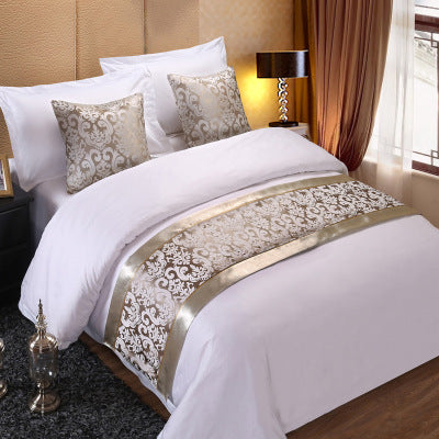 Luxury Hotel Bed Runner Mat with Pillow Covers