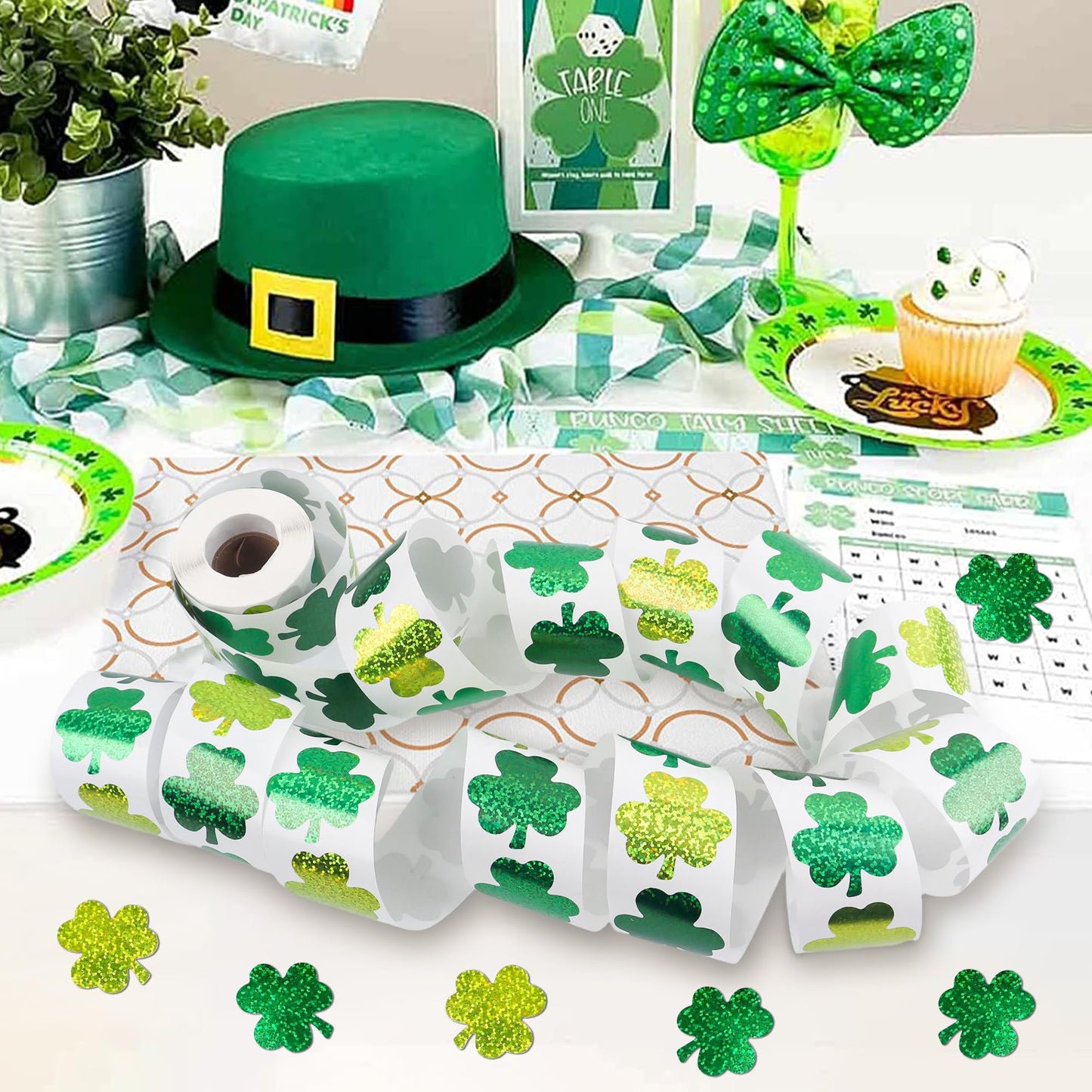 Lxzyu St Patrick's Day Stickers Roll – 500 Shamrock Holographic Glitter Labels (3.8 cm)