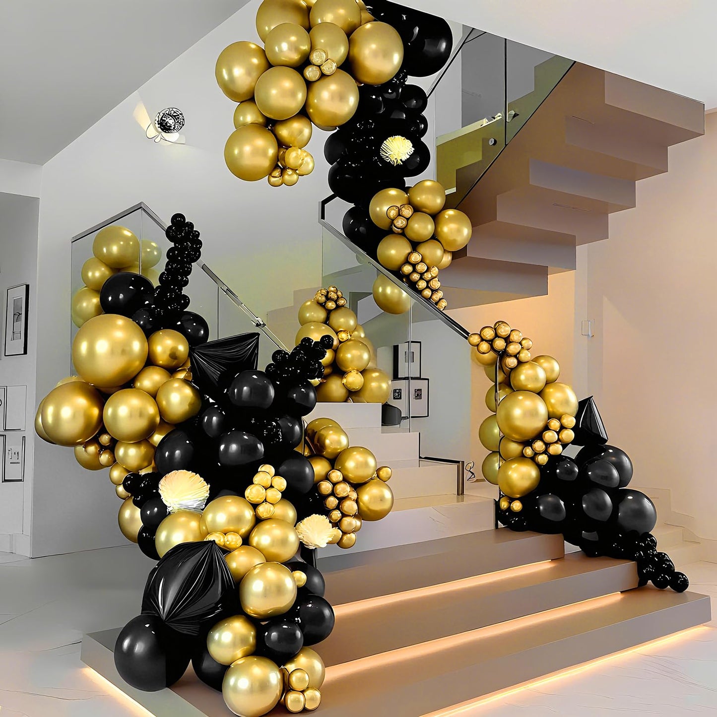 LYNSP Black & Gold Balloons 100 Pack - 12-Inch Metallic Chrome Latex for Parties