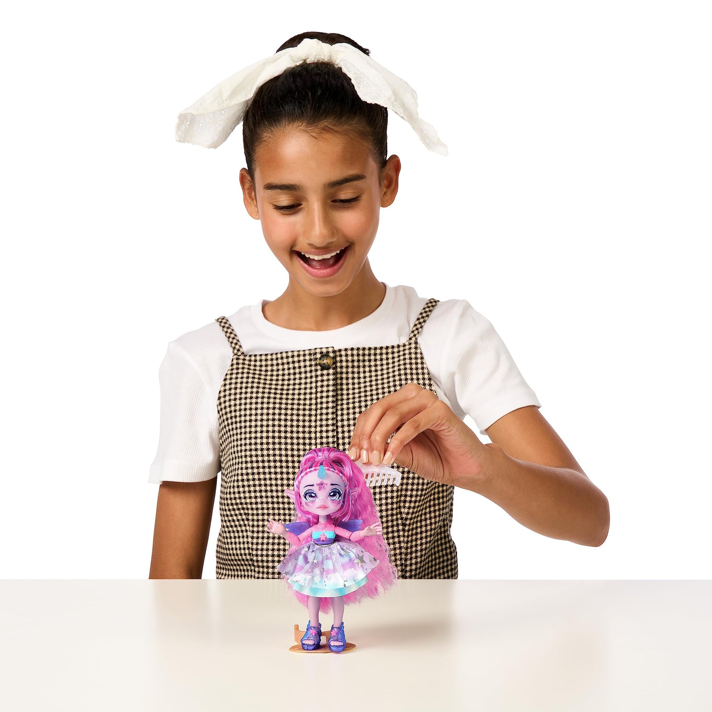 Magic Mixies Unia Pixling – 6.5-Inch Doll Revealed from Potion Bottle