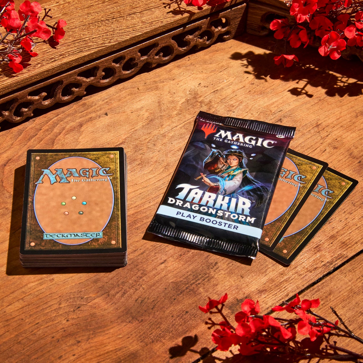 Magic: The Gathering Tarkir Dragonstorm Play Booster Box — 30 Boosters
