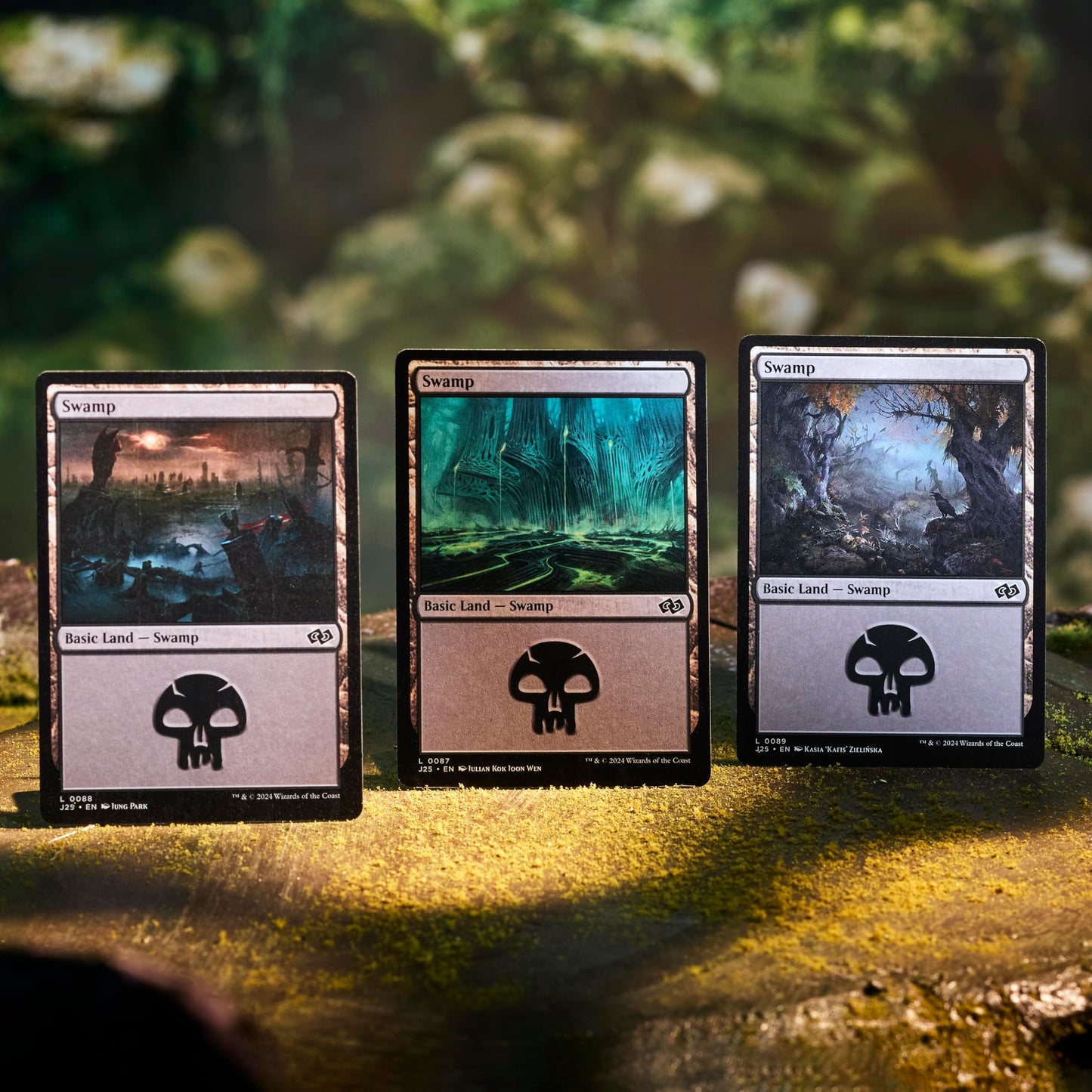 Magic: The Gathering 2025 Land Station – 400 Basic Lands, 80 per Color, 15 Art Variants
