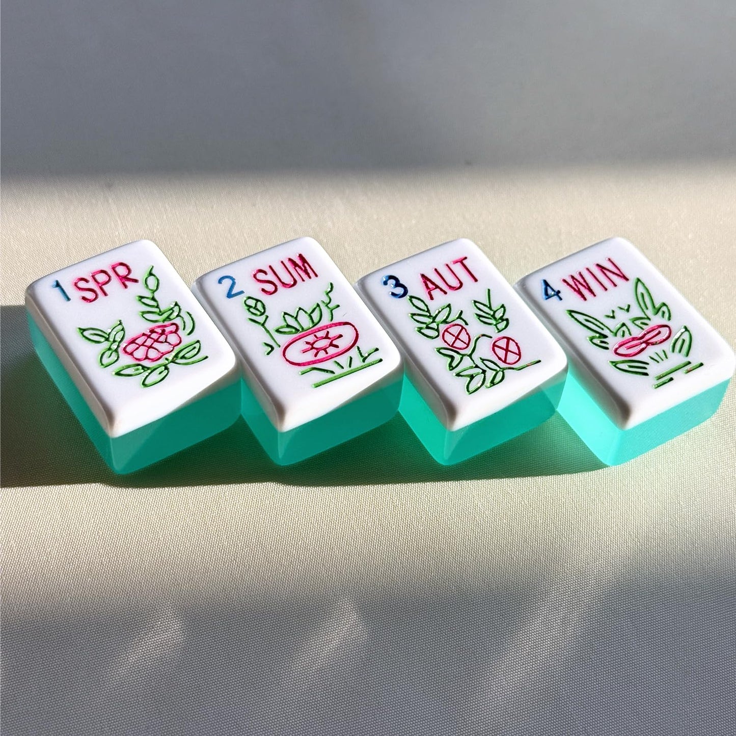 Mahjoy Mahjong Tile Set – Turquoise Blue, 166 Acrylic Tiles + 2 Dice (American Mahjong)