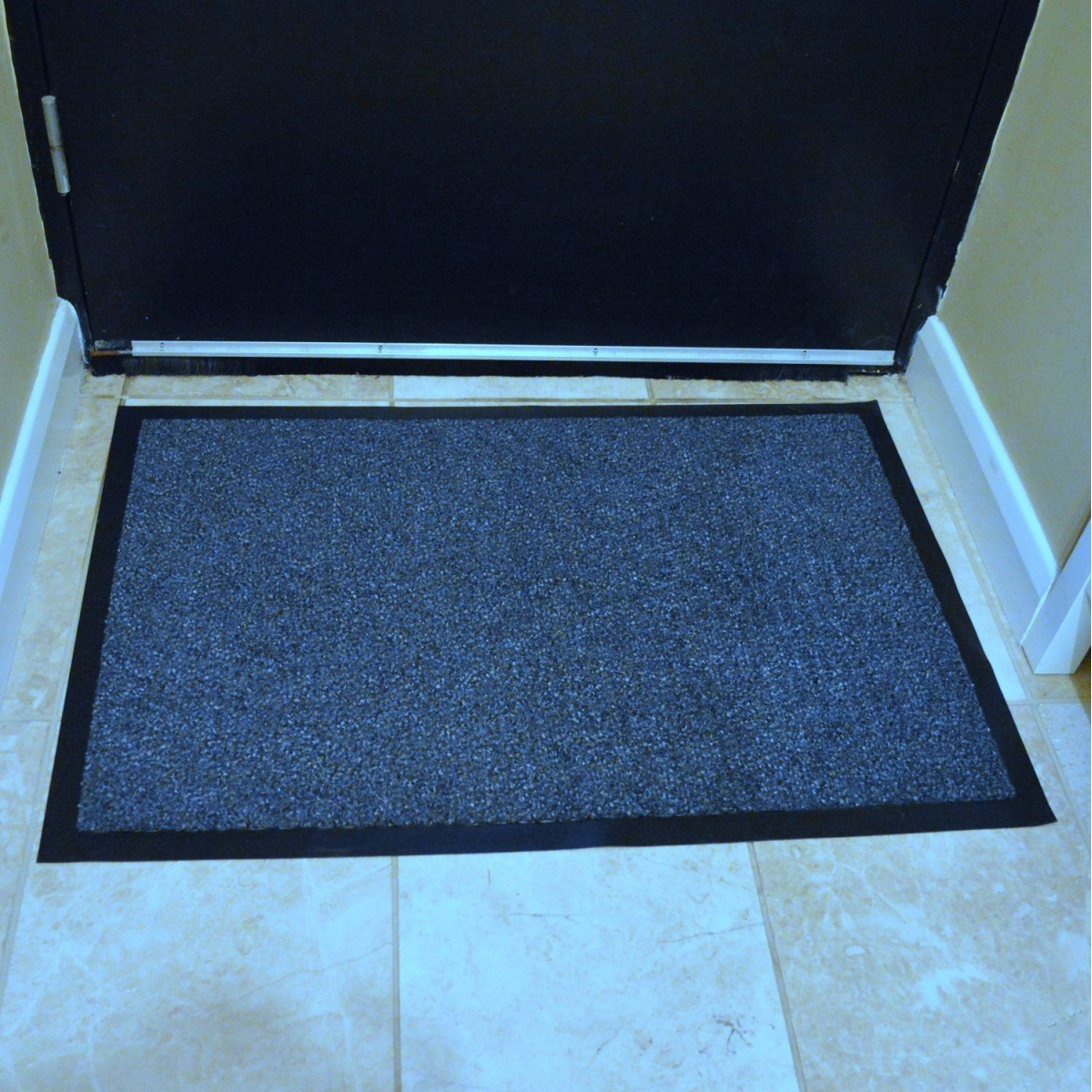 BLUE BARRIER MATT 120 X 180