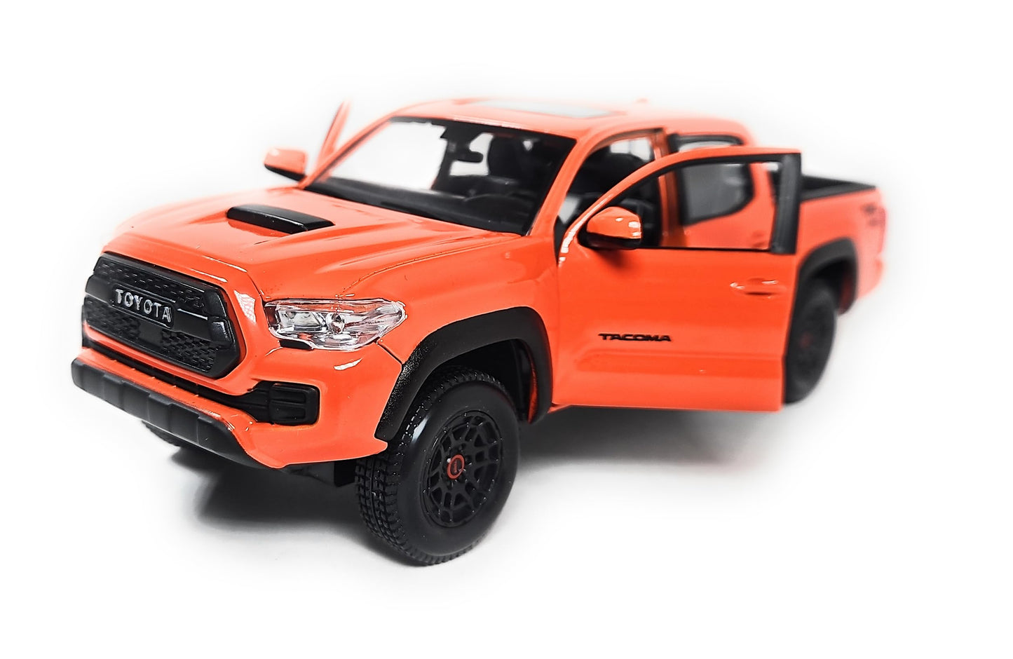 Maisto 1:27 SE 2023 Toyota Tacoma TRD Pro – Solar Octane Orange Die-Cast Model