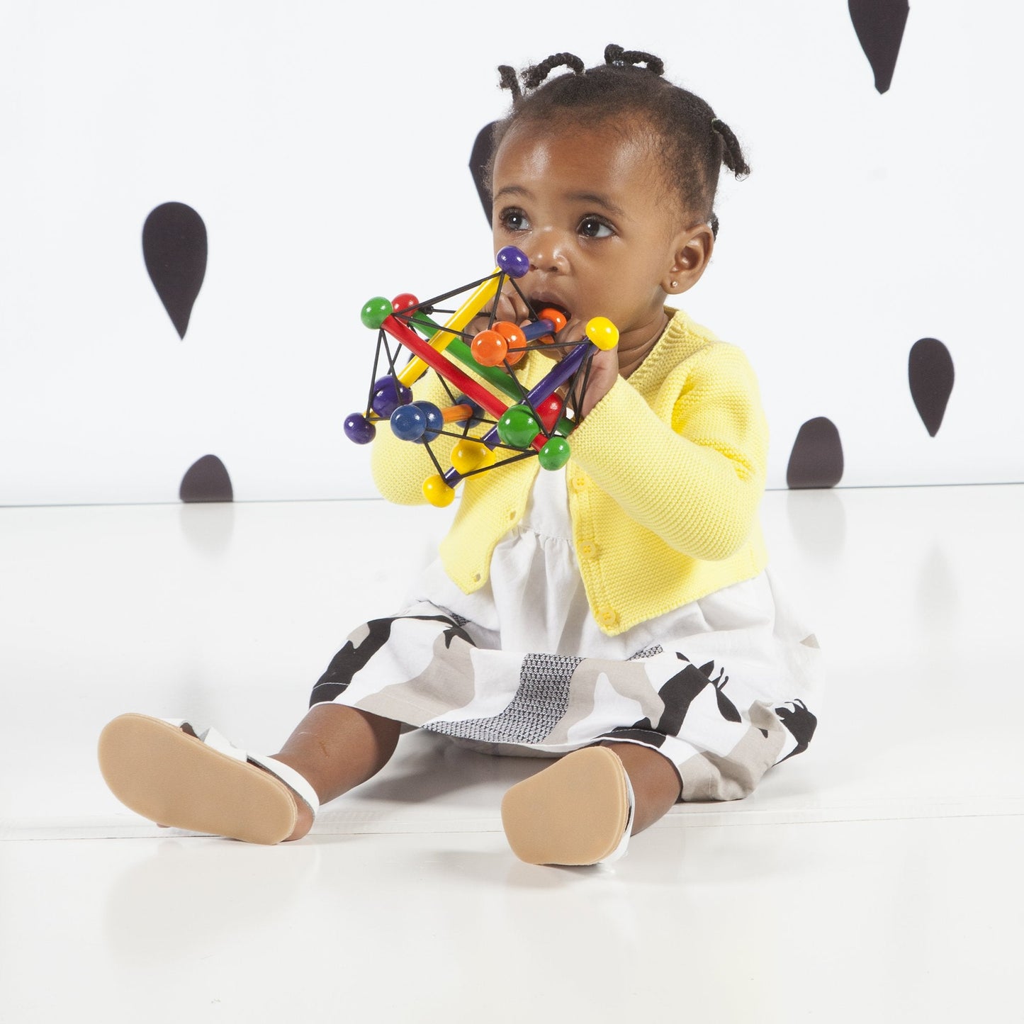 Skwish Classic 6\" by Manhattan Toy – Wooden Rattle & Teether