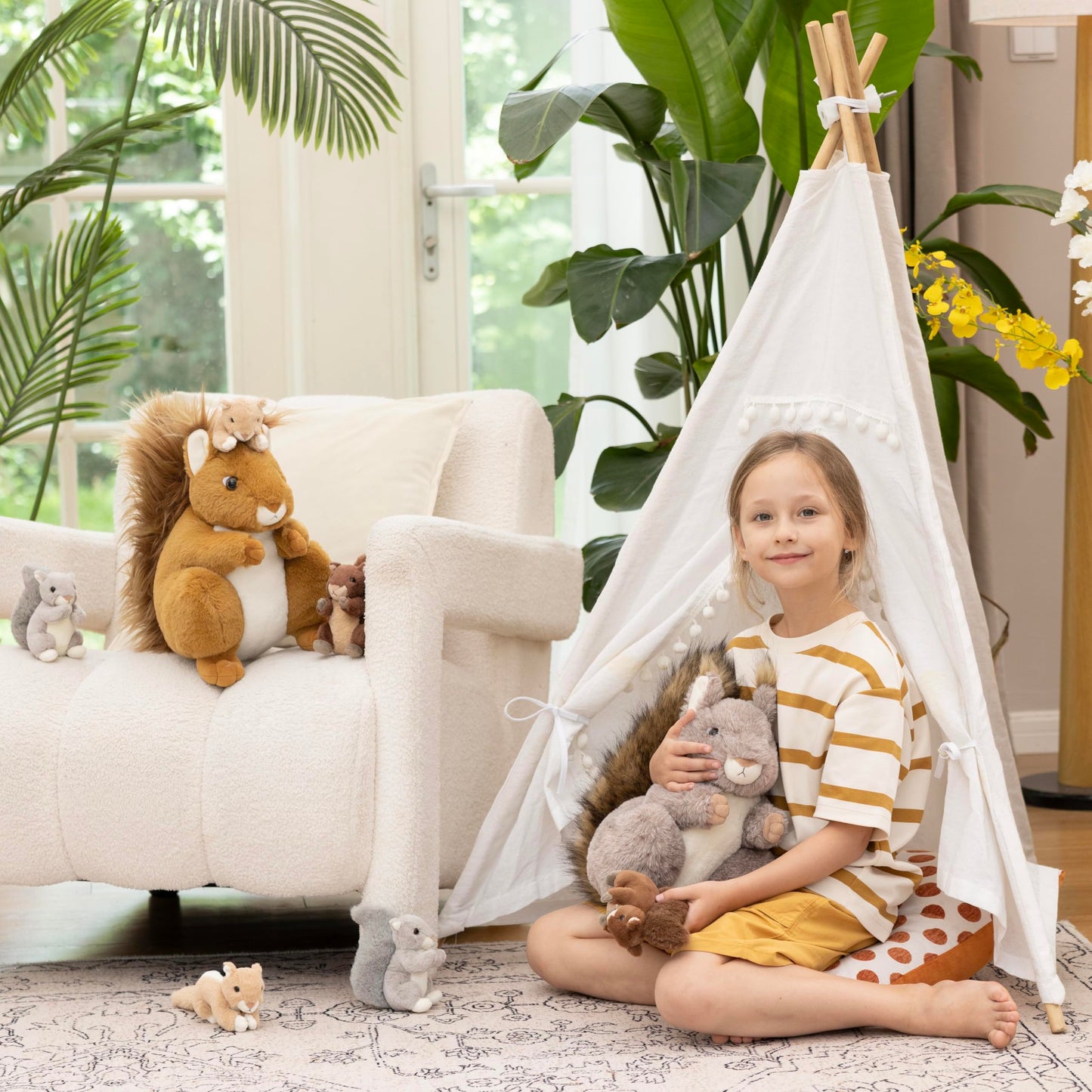 MaoGoLan 4Pcs Squirrels Plush Set – Realistic Squirrel Toys with 3 Baby Squirrels