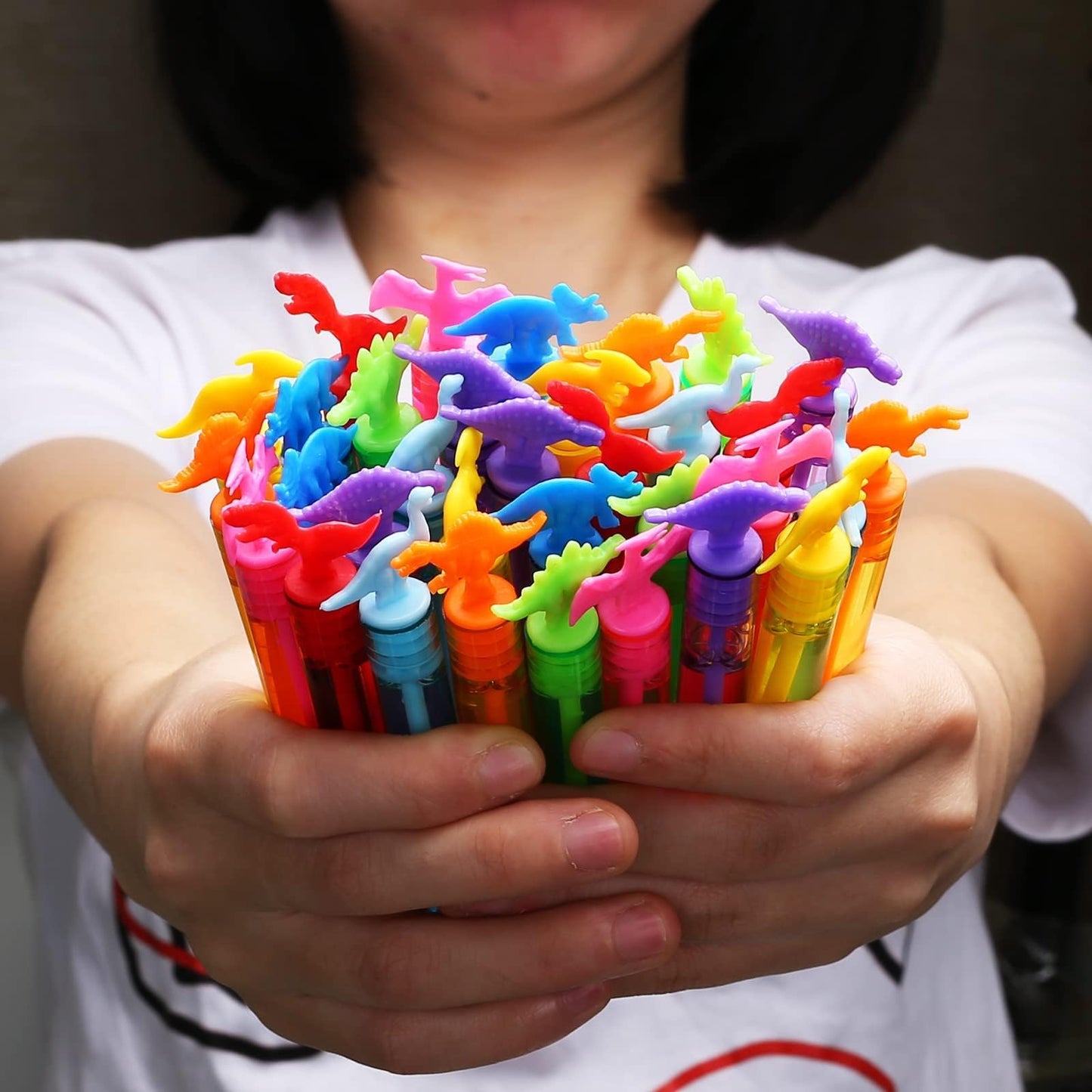 MAPIXO 32-Pack Bubble Party Favors – 8 Dino Mini Wands in Gift Box