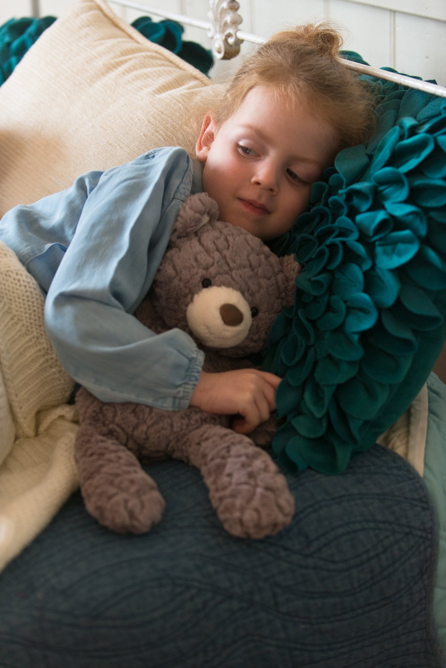 Mary Meyer Putty Bear Medium Teddy Bear Soft Toy, Grey | 17-Inch Ultra-Soft Plush