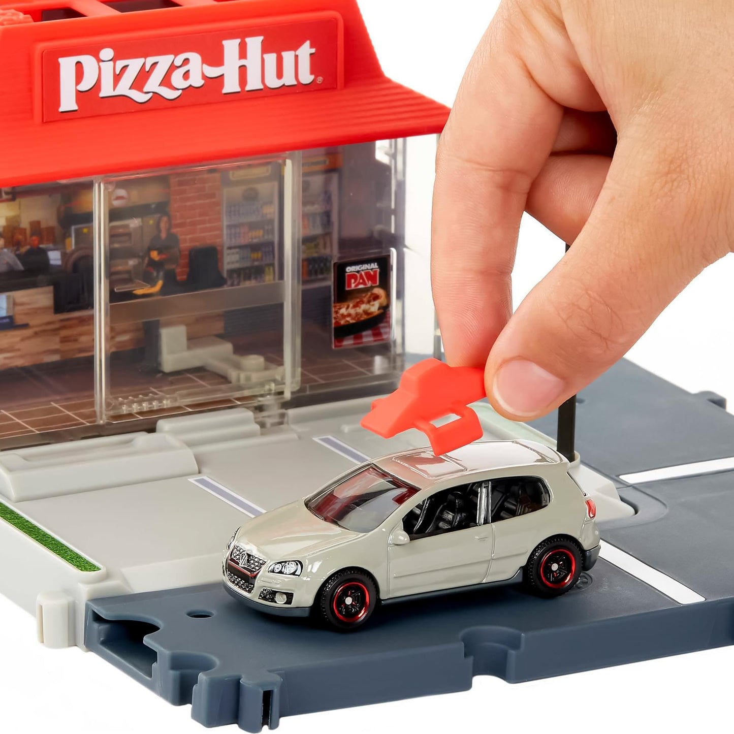 Matchbox Action Drivers Pizza Hut 3+ Playset - Realistic Kid-Driven Adventures