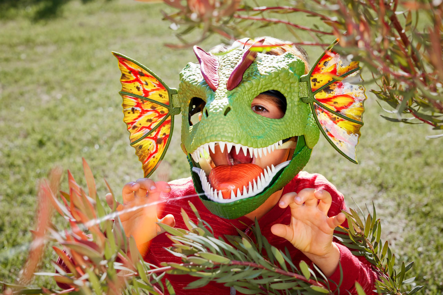 Mattel Jurassic World Dilophosaurus Mask – Venom Water Feature, Roars & Frill