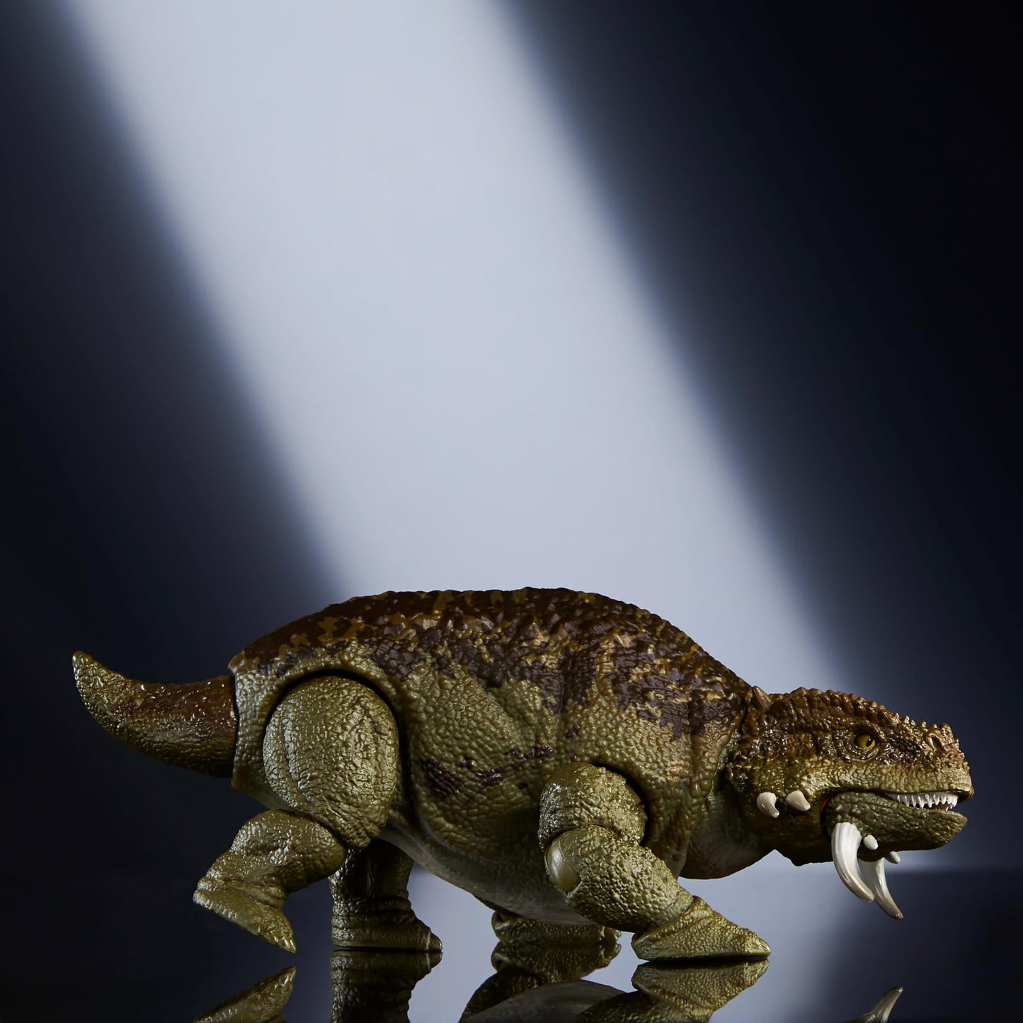 Mattel Jurassic World Hammond Collection Scutosaurus Action Figure – Premium Glass Eyes, 14-Point Articulation