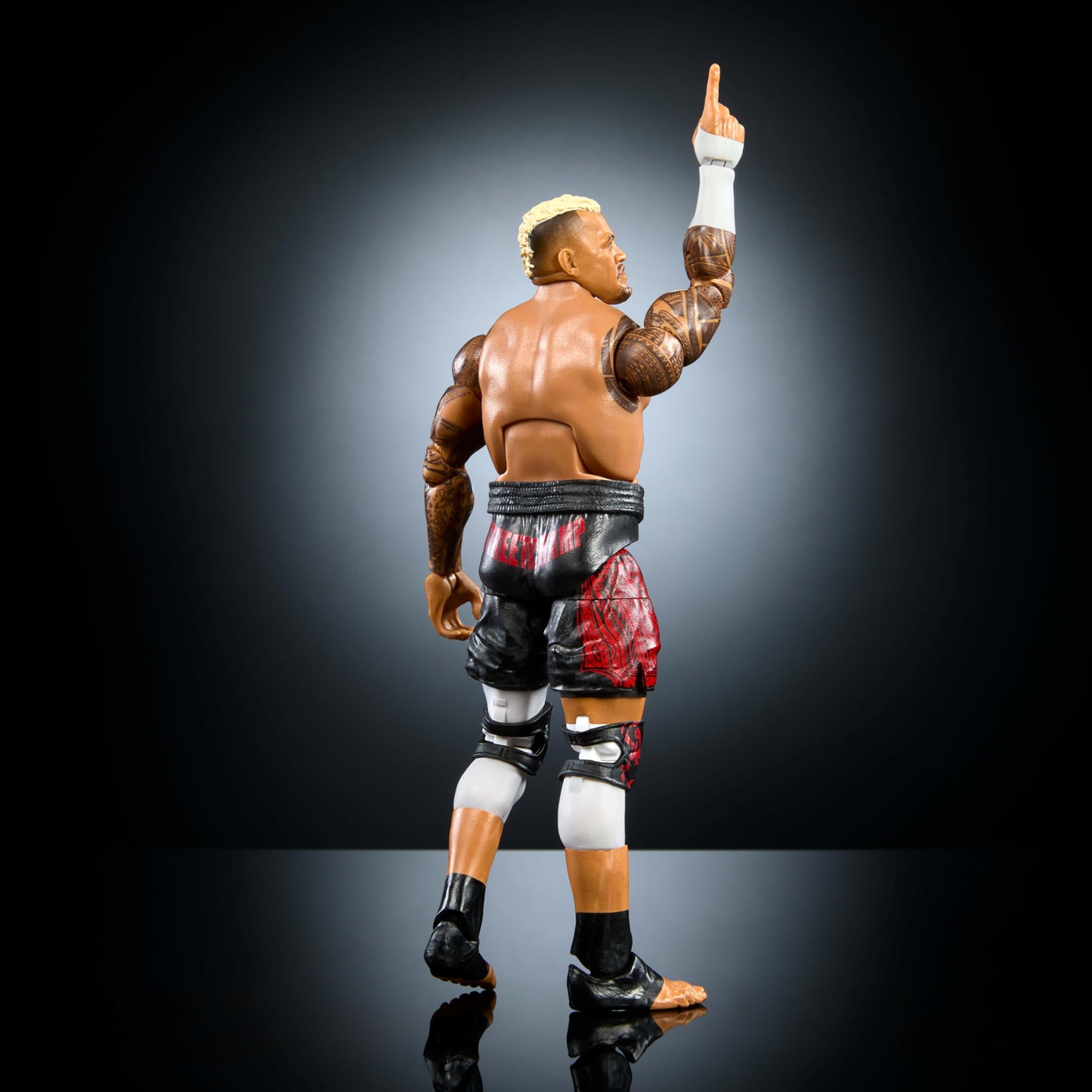Mattel WWE Top Picks Elite Solo Sikoa Action Figure – 6-Inch Collectible with 25 Points of Articulation