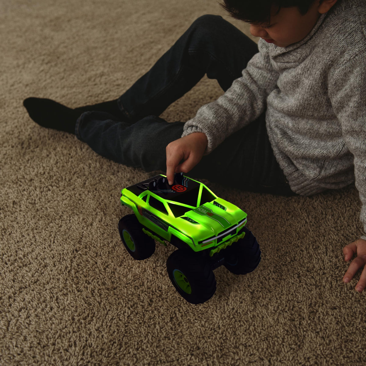 Maxx Action 12-Inch Motorized Lights & Sounds Off-Road Monster Truck - Green