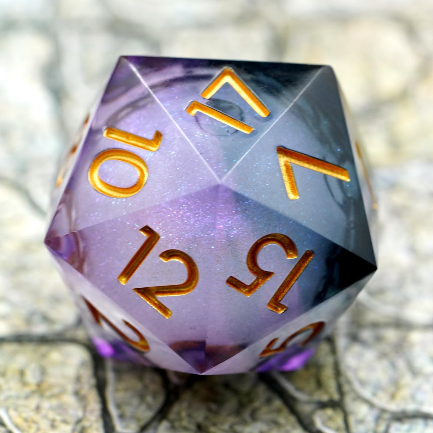 Maywin Liquid Core Giant 50mm Dice – Handmade Sharp Edge D&D D20 with Gift Box
