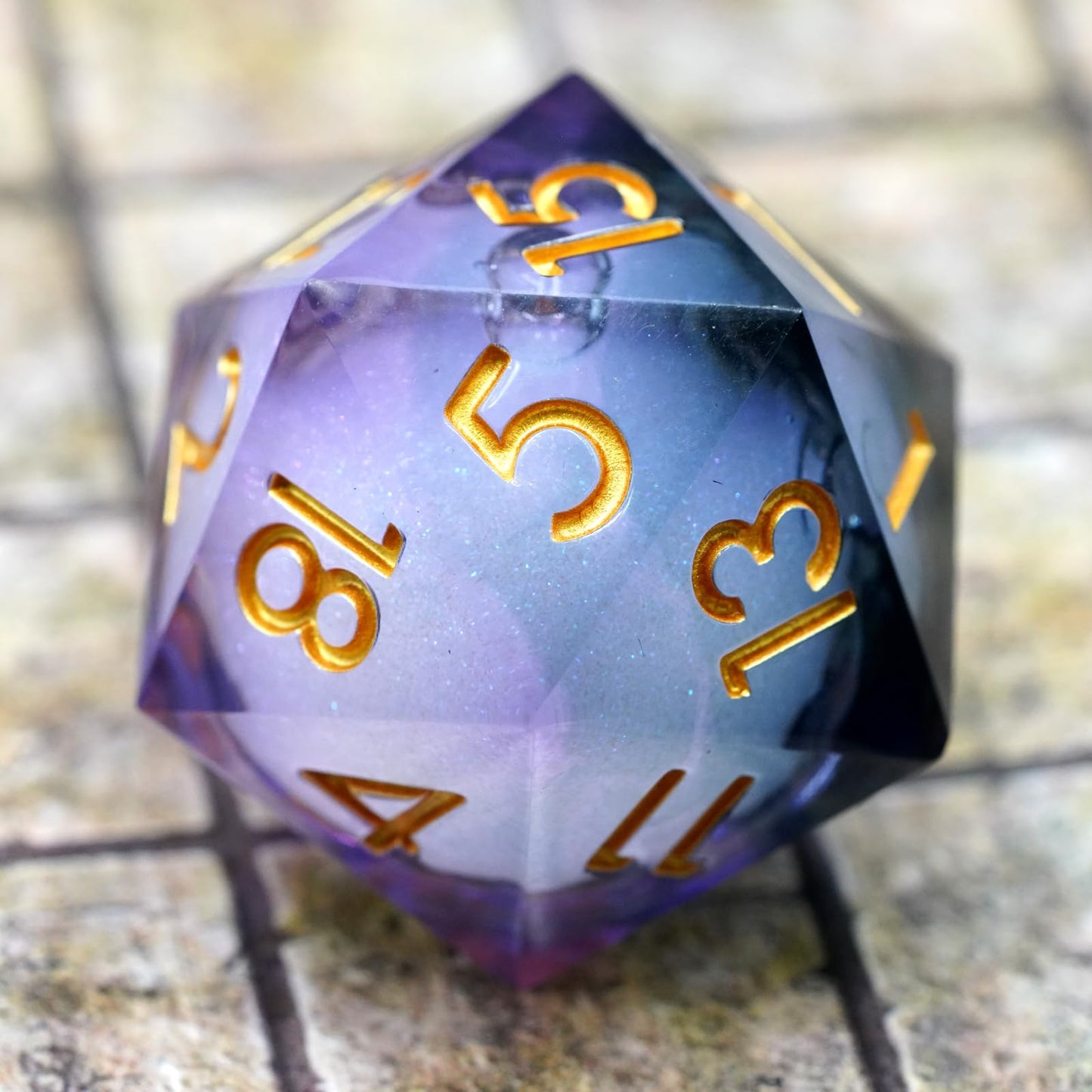 Maywin Liquid Core Giant 50mm Dice – Handmade Sharp Edge D&D D20 with Gift Box