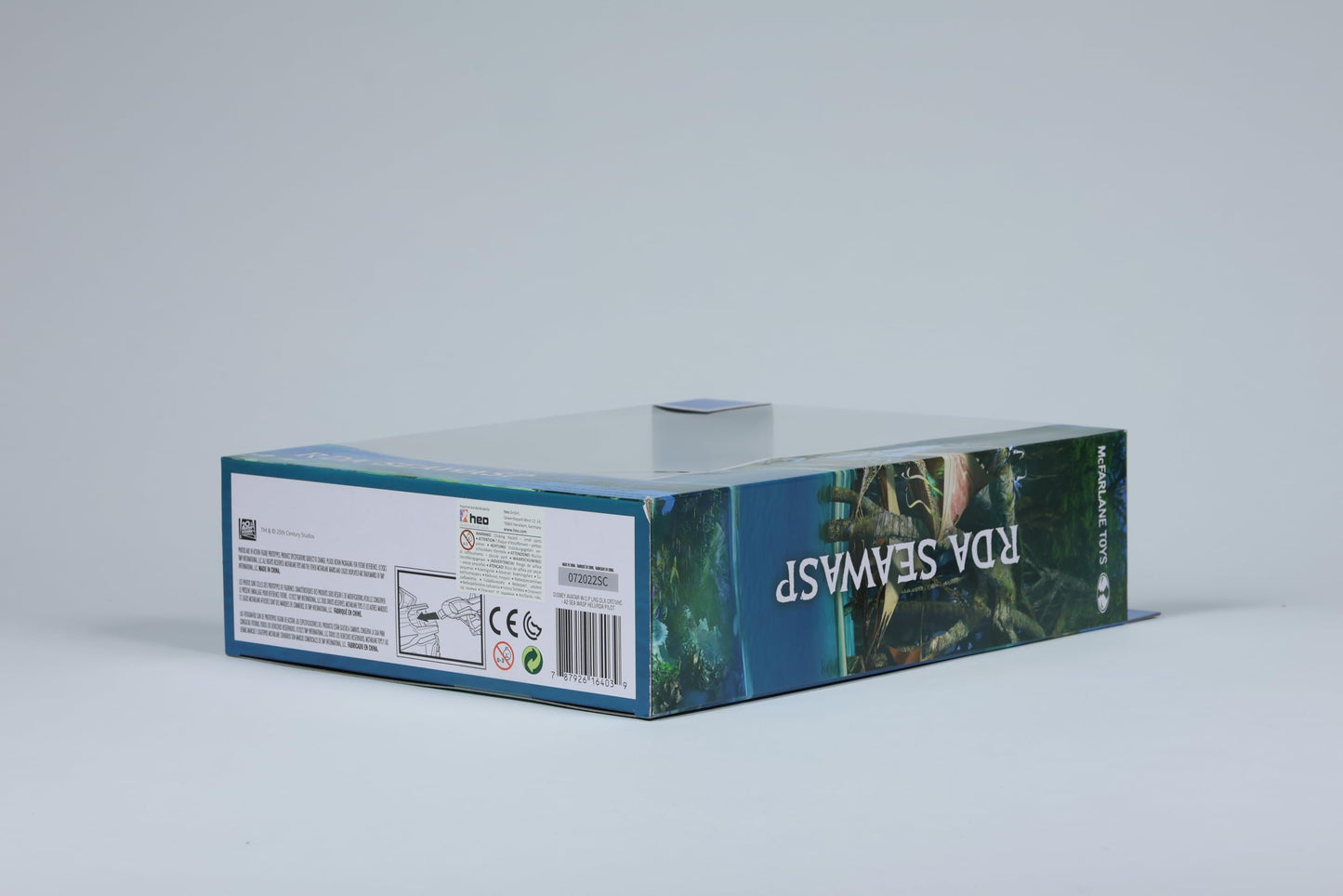 McFarlane Toys Avatar: The Way of Water – World of Pandora RDA Seawasp Deluxe Set