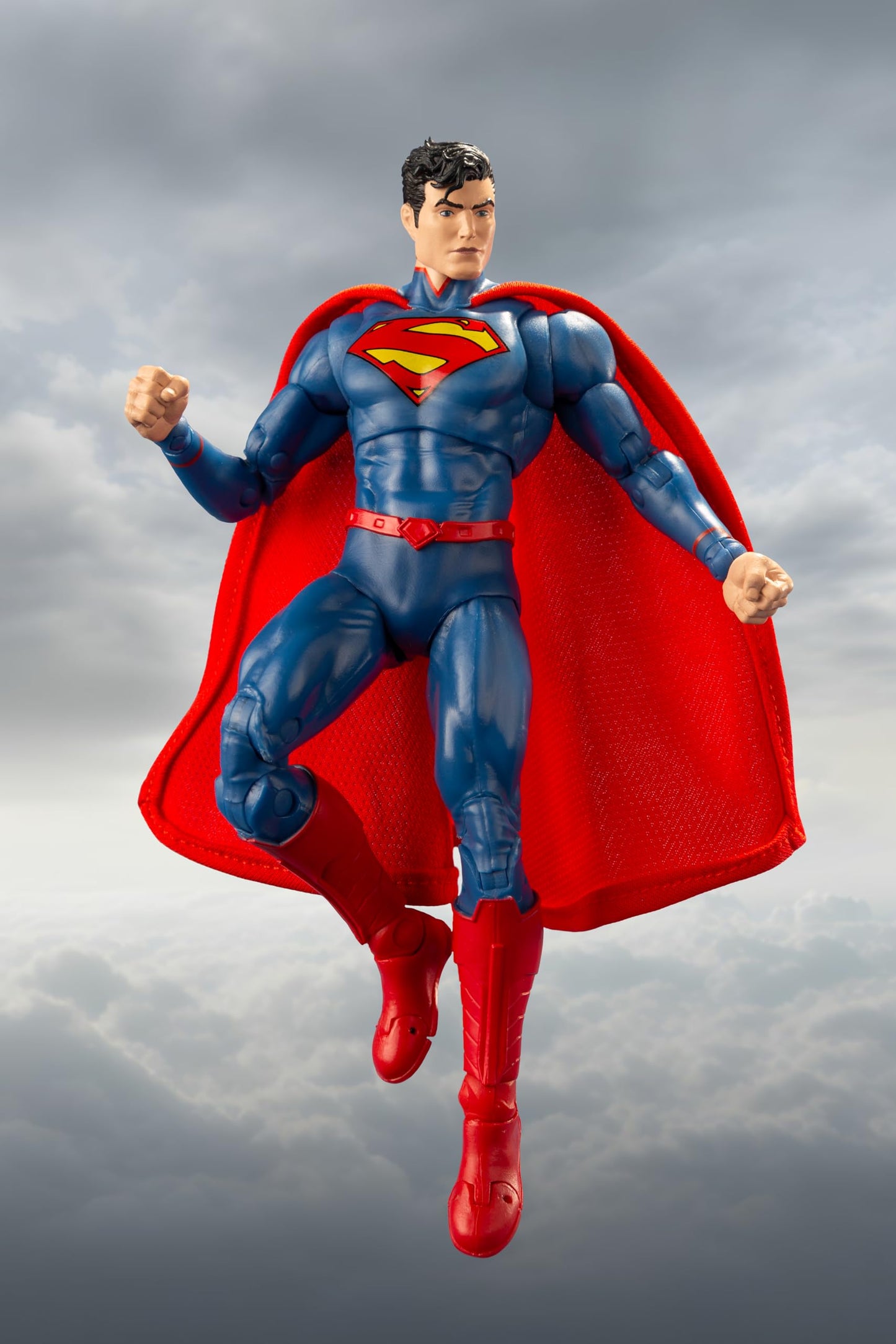 McFarlane The New 52 DC Multiverse Superman (Gold Label) 18 cm – Premium Collectible Figure