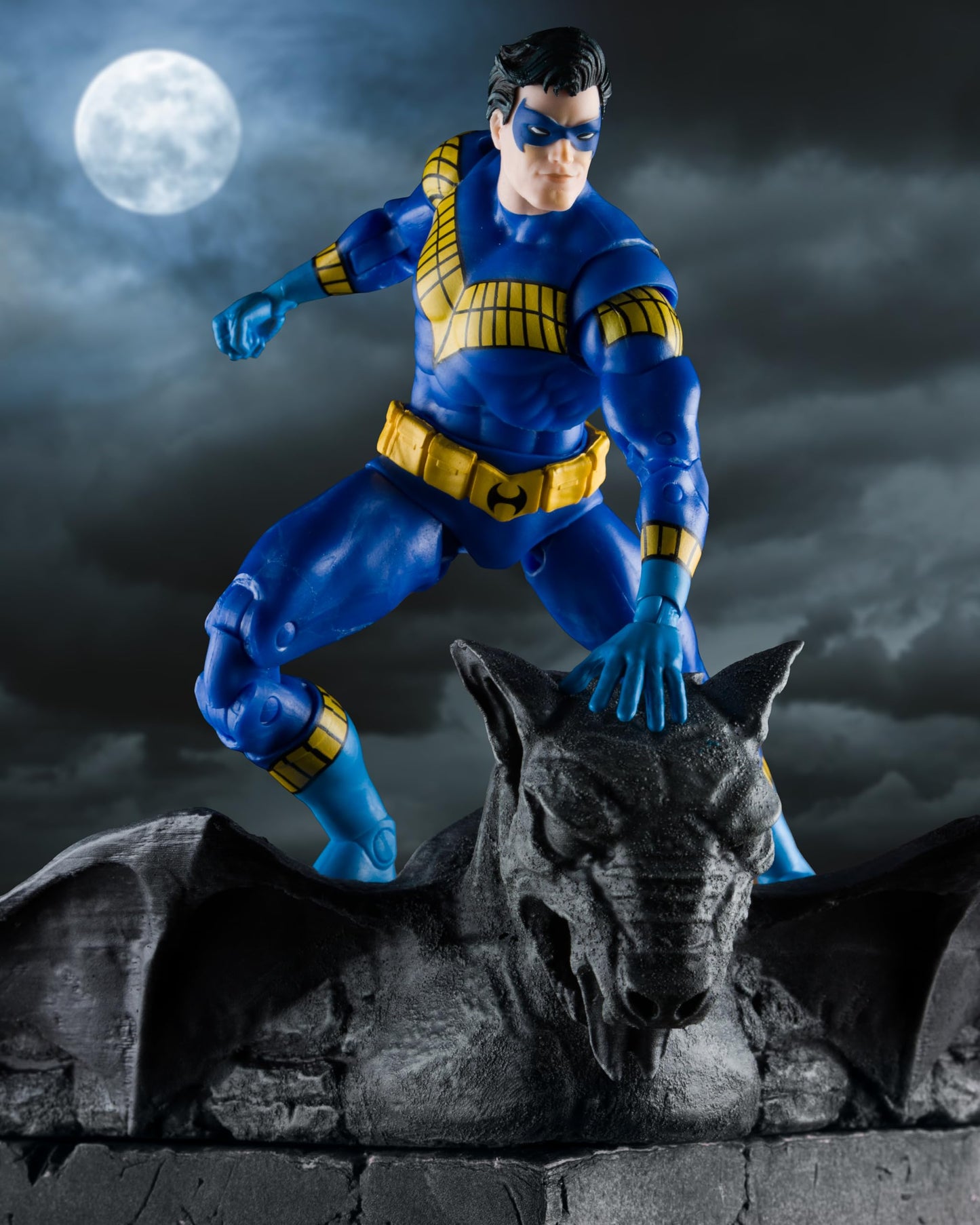 McFarlane Toys - DC Multiverse Nightwing (Batman: Knightfall) 7in Action Figure