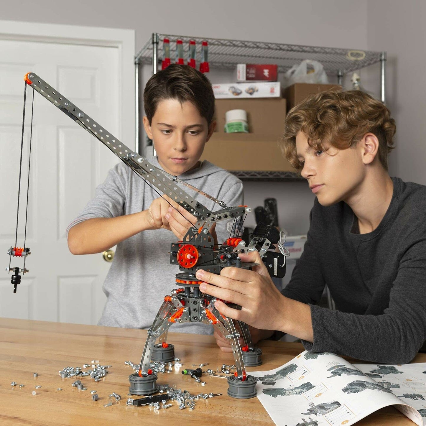 MECCANO Erector Super Construction 25-in-1 Motorized Building Set — 638 Parts