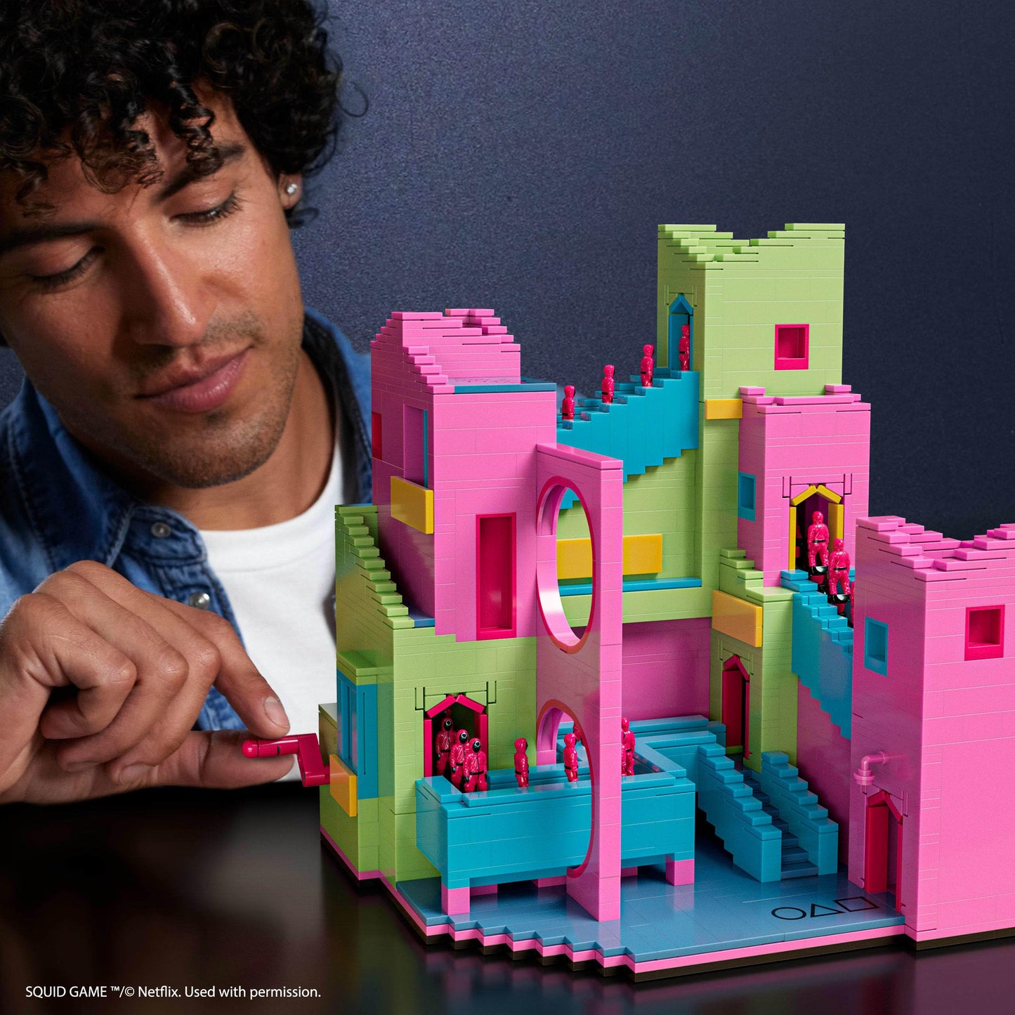 MEGA Squid Game Staircase 1,707-Piece Building Set – Poseable Front Man Figure | Mega Brands