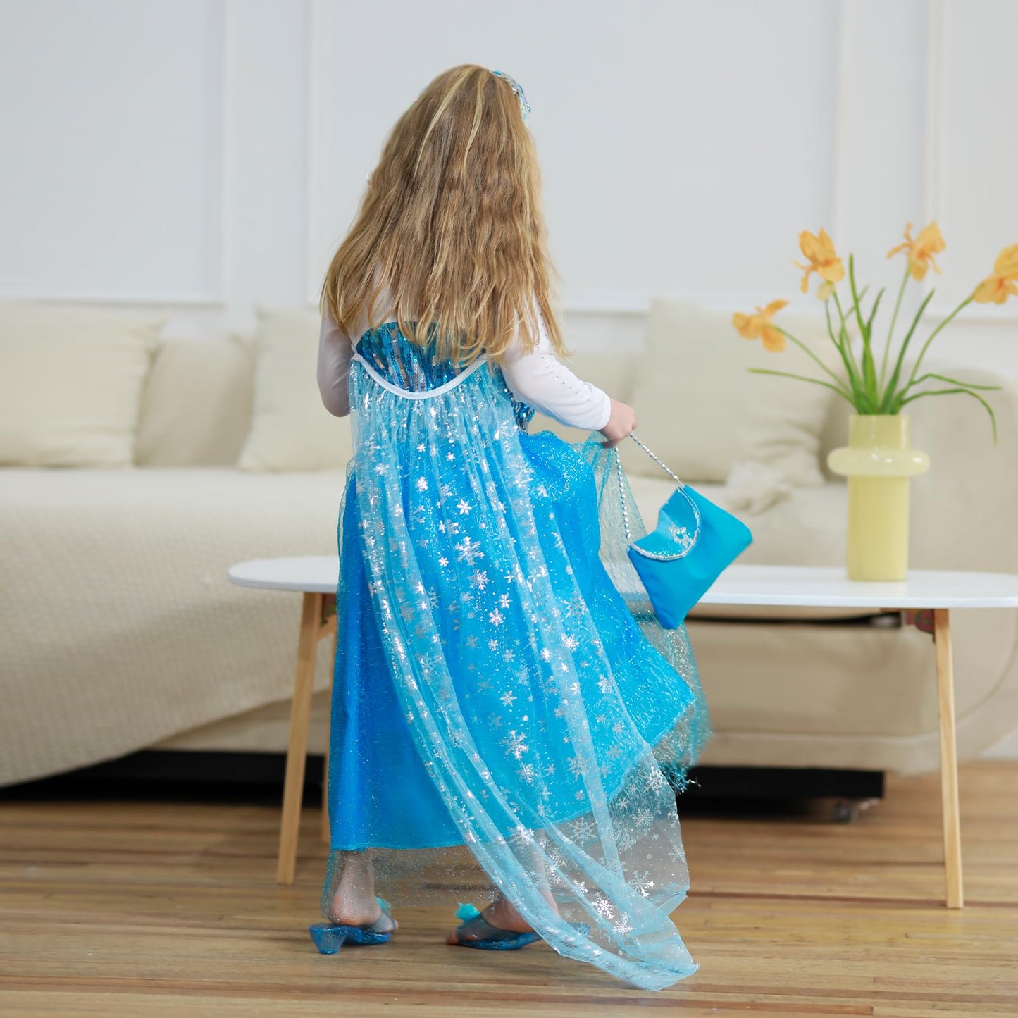 Meland Princess Dress Up for Girls – Light-Up Costume for Ages 3-10 | Gift-Ready