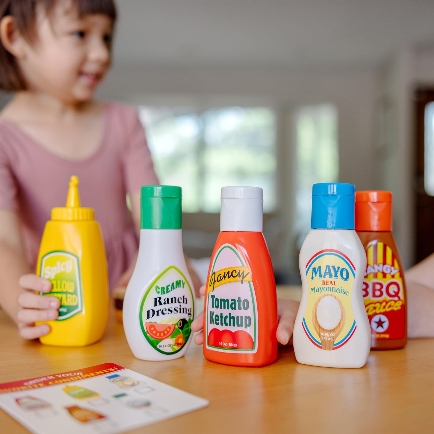Melissa & Doug 5-Piece Favorite Condiments Play Food Set – Pretend Ketchup, Mustard, Ranch, Mayo, BBQ (Ages 3+)