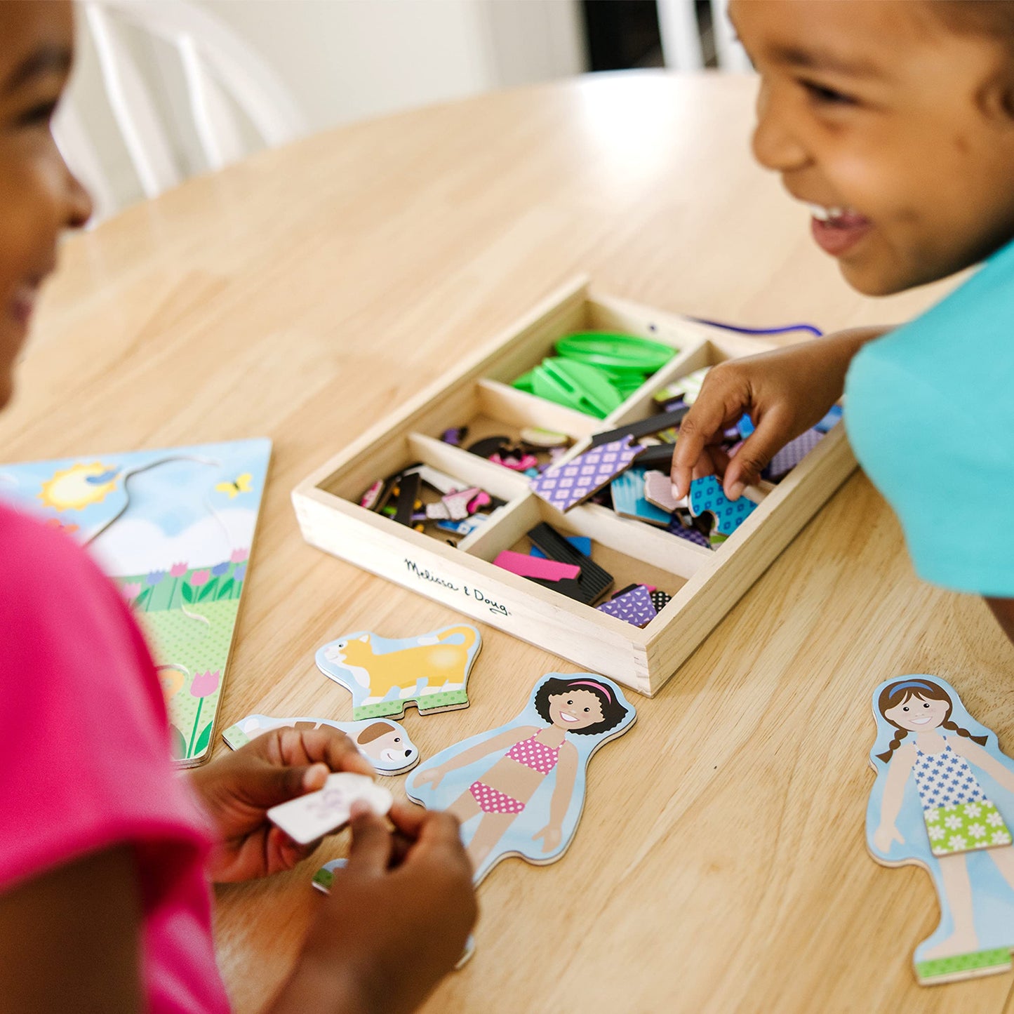 Melissa & Doug Best Friends Magnetic Dress-Up Wooden Dolls Set – 78 Pieces