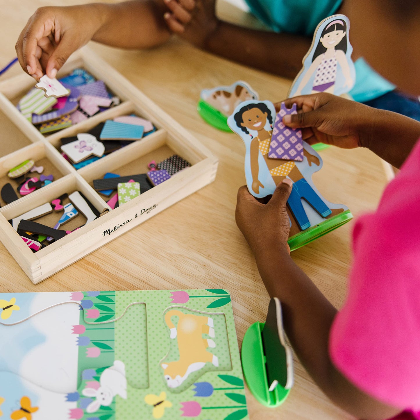 Melissa & Doug Best Friends Magnetic Dress-Up Wooden Dolls Set – 78 Pieces