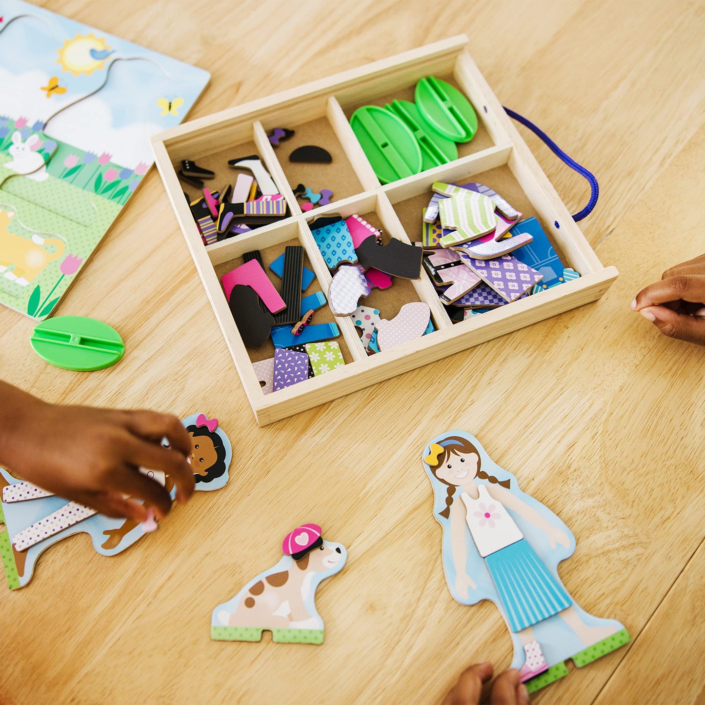 Melissa & Doug Best Friends Magnetic Dress-Up Wooden Dolls Set – 78 Pieces