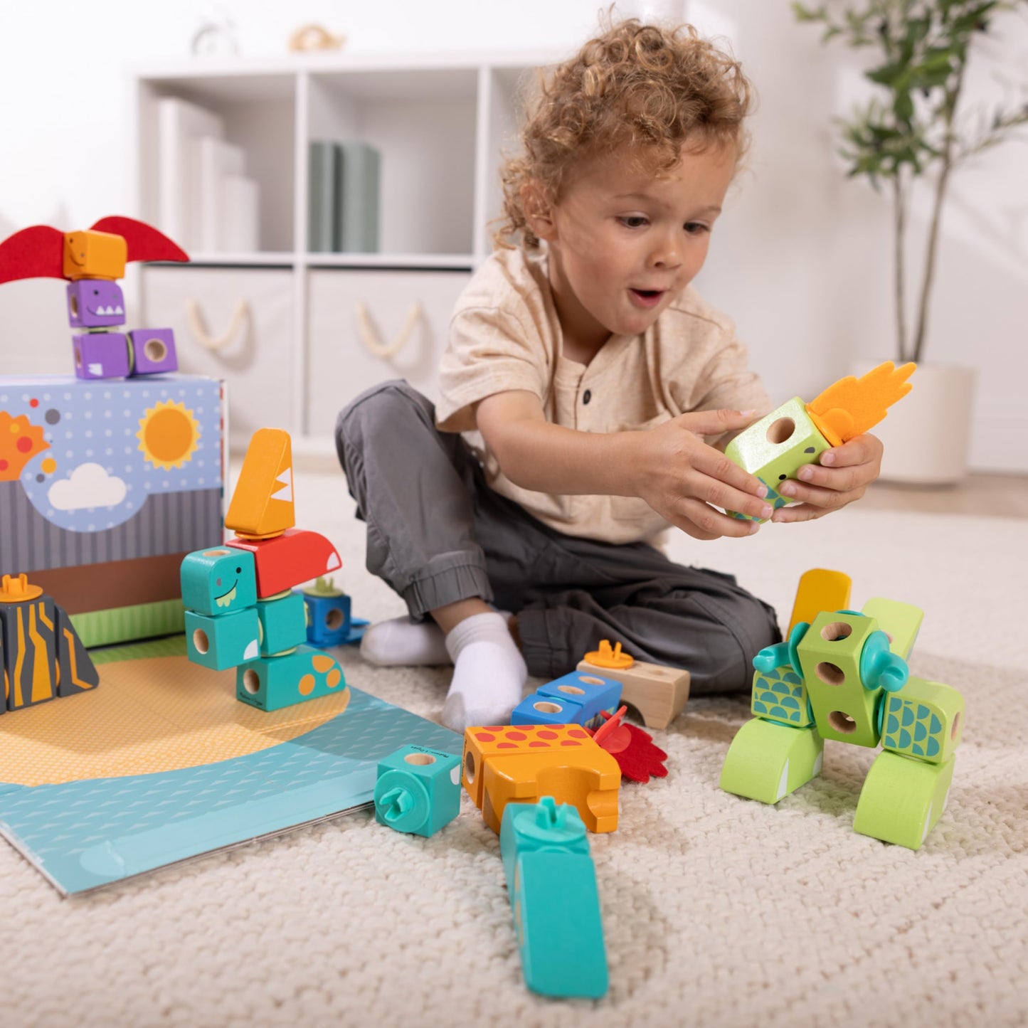 Melissa & Doug Blockables Dinosaur Snap and Play – 69-Piece FSC-Certified Wooden Blocks