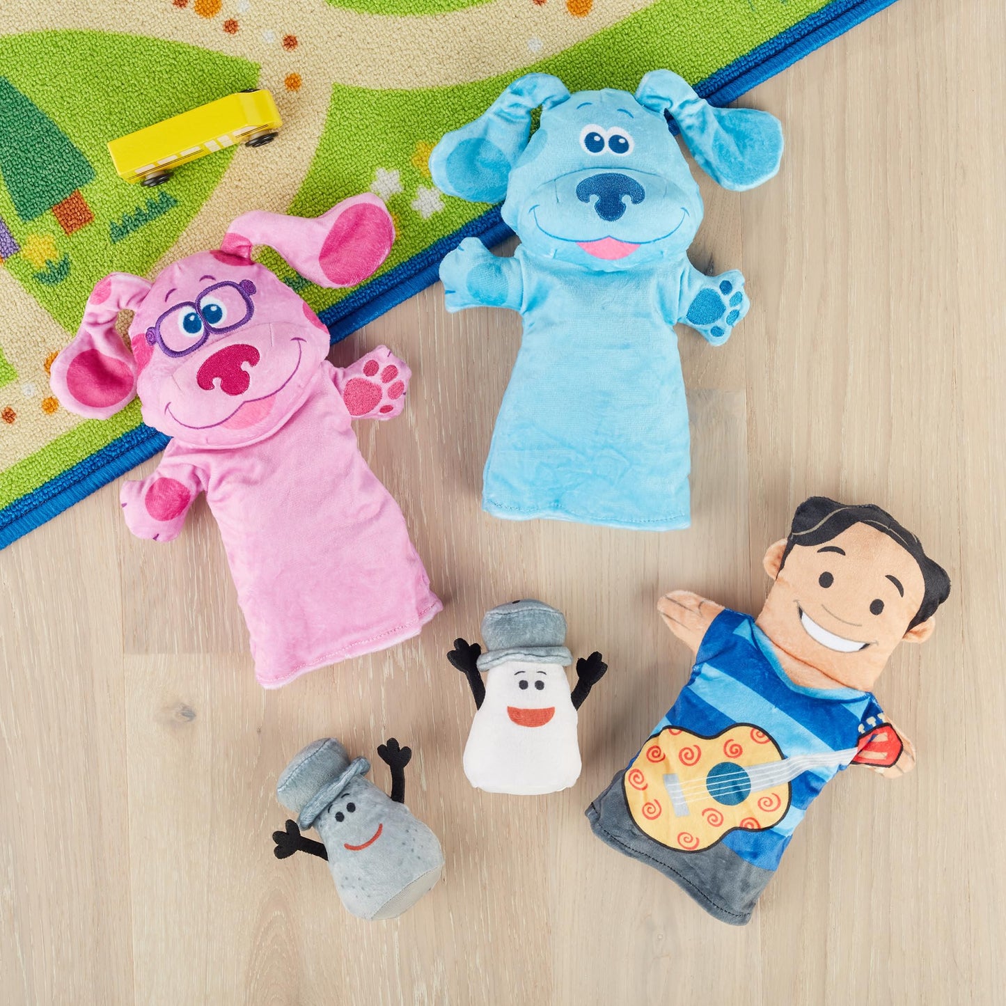 Melissa & Doug Blue’s Clues & You! 5-Piece Hand & Finger Puppets