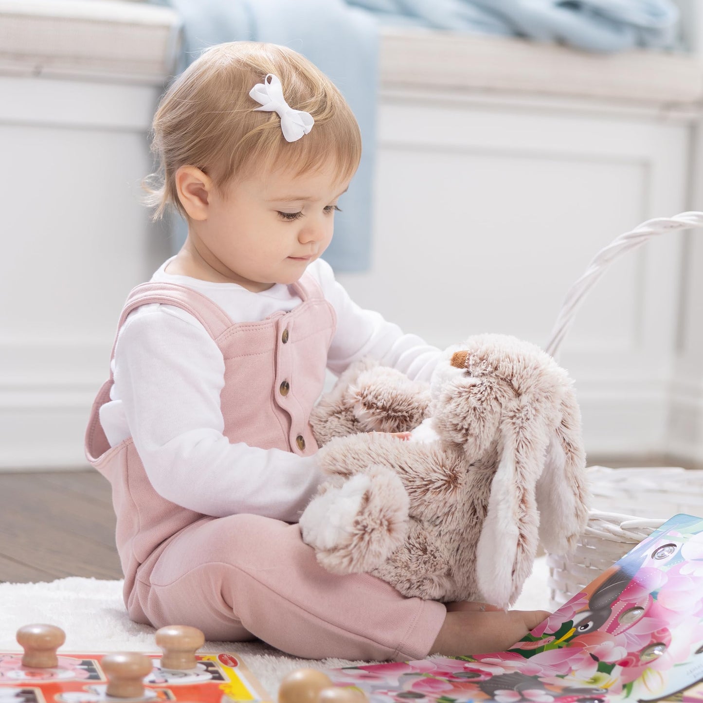 Melissa & Doug Burrow Bunny Plushie – 9-Inch Soft Plush with Floppy Ears & Big Feet