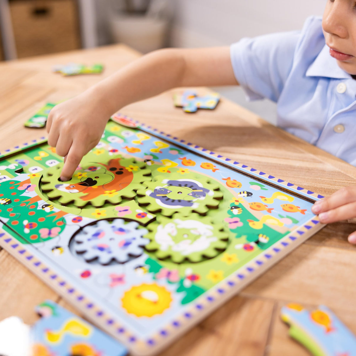 Melissa & Doug Wooden Animal Chase Gear Puzzle — 24-Piece Spinning Jigsaw for Ages 3+