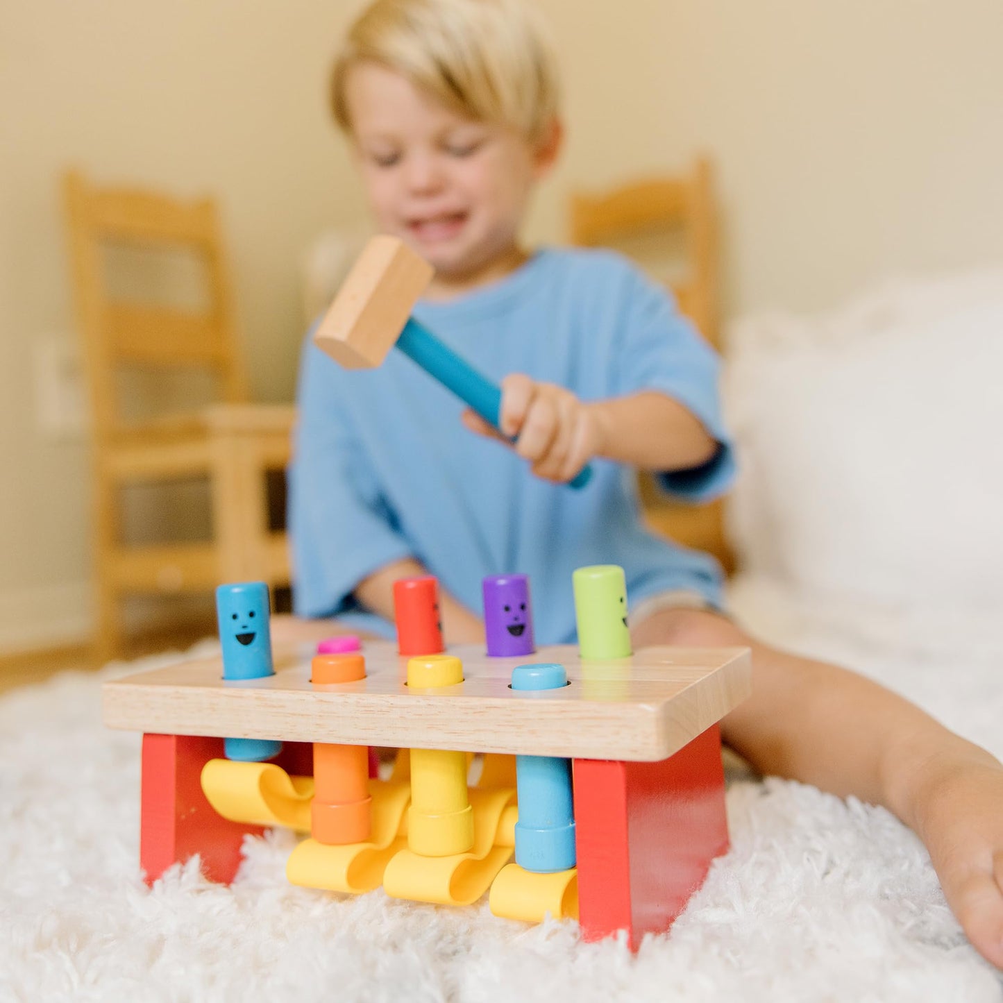 Melissa & Doug Deluxe Pounding Bench – Wooden Preschool Learning Toy with Mallet