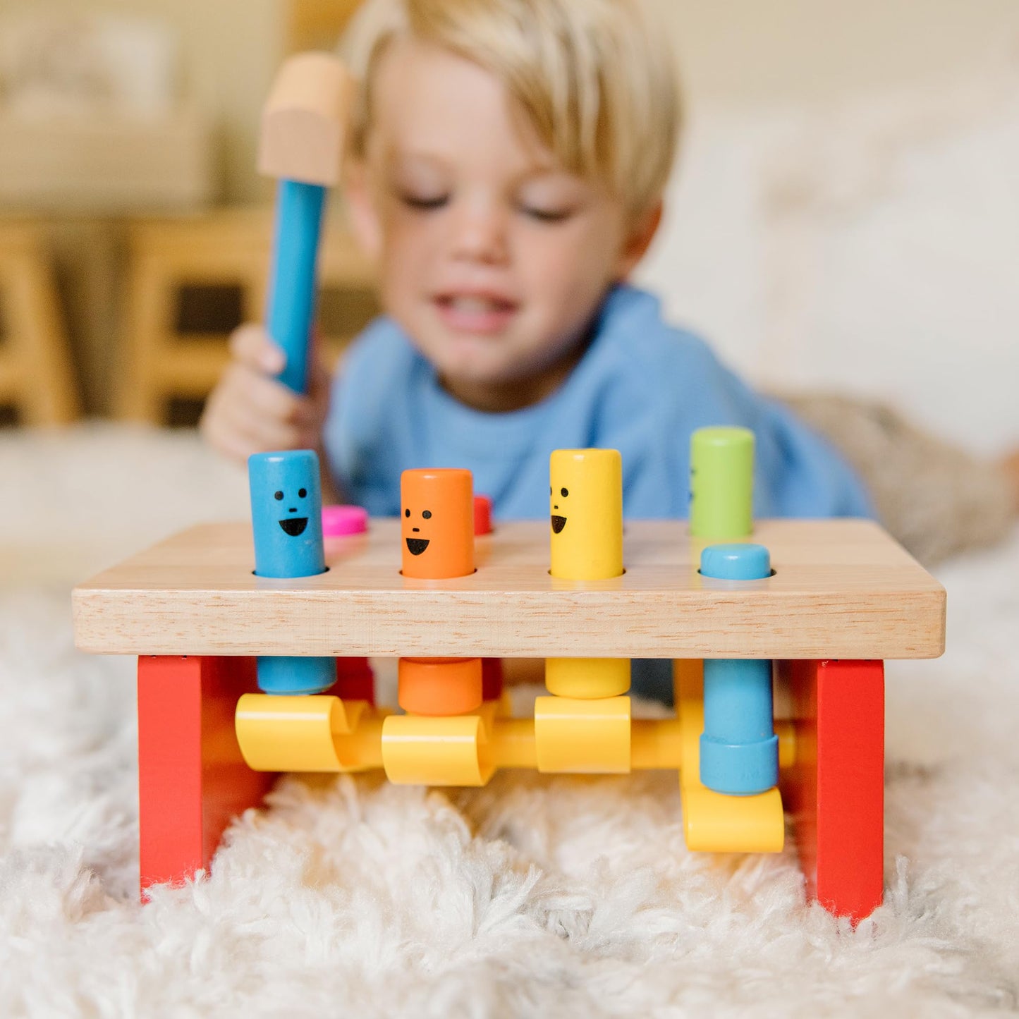 Melissa & Doug Deluxe Pounding Bench – Wooden Preschool Learning Toy with Mallet