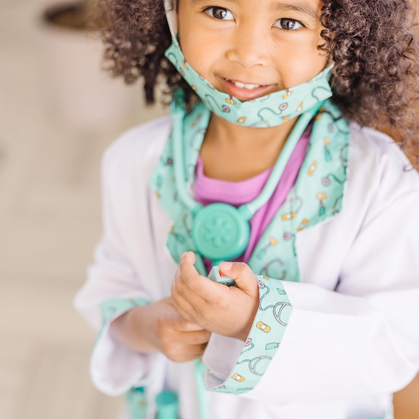 Melissa & Doug Doctor Costume Dress-Up Set (8-Piece) – Pretend Play Outfit for Kids 3–6