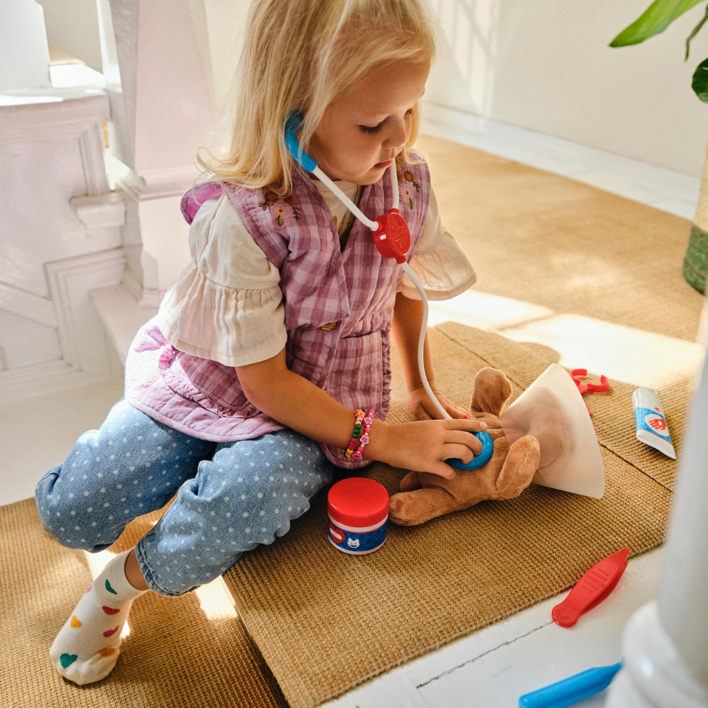 Melissa & Doug Examine and Treat Pet Vet Play Set – 24-Piece Animal Doctor Kit