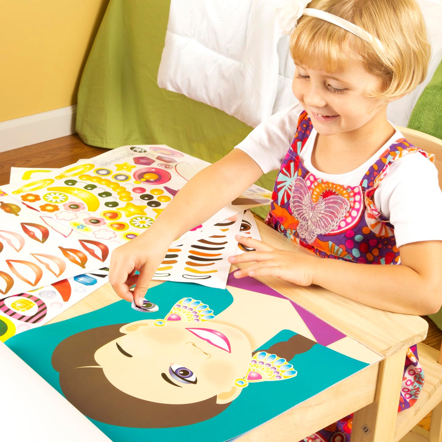 Melissa & Doug Make-a-Face Sticker Pad – Fashion Faces, 20 Faces, 5 Sticker Sheets – FSC Certified