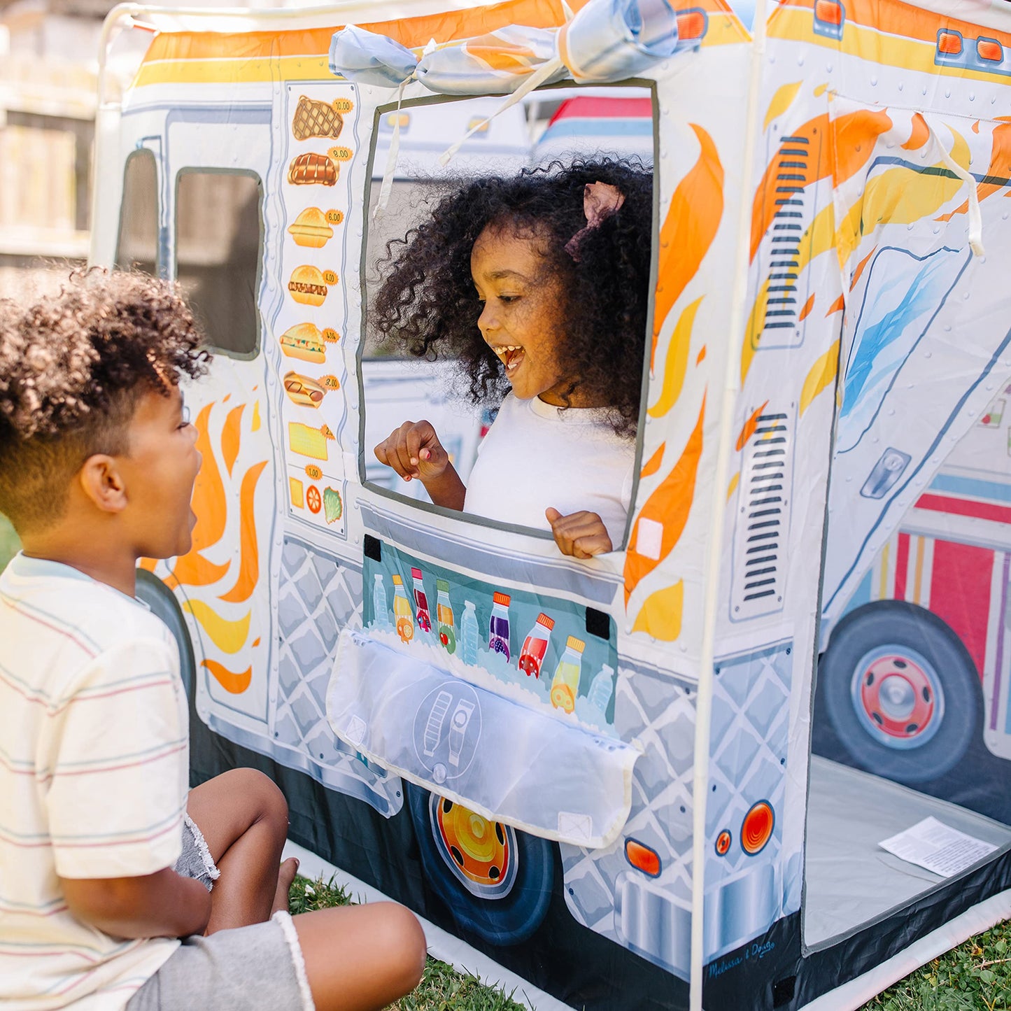 Melissa & Doug Fabric Double-Sided Food Truck Play Tent – Ice Cream & BBQ Role Play for Kids 3+