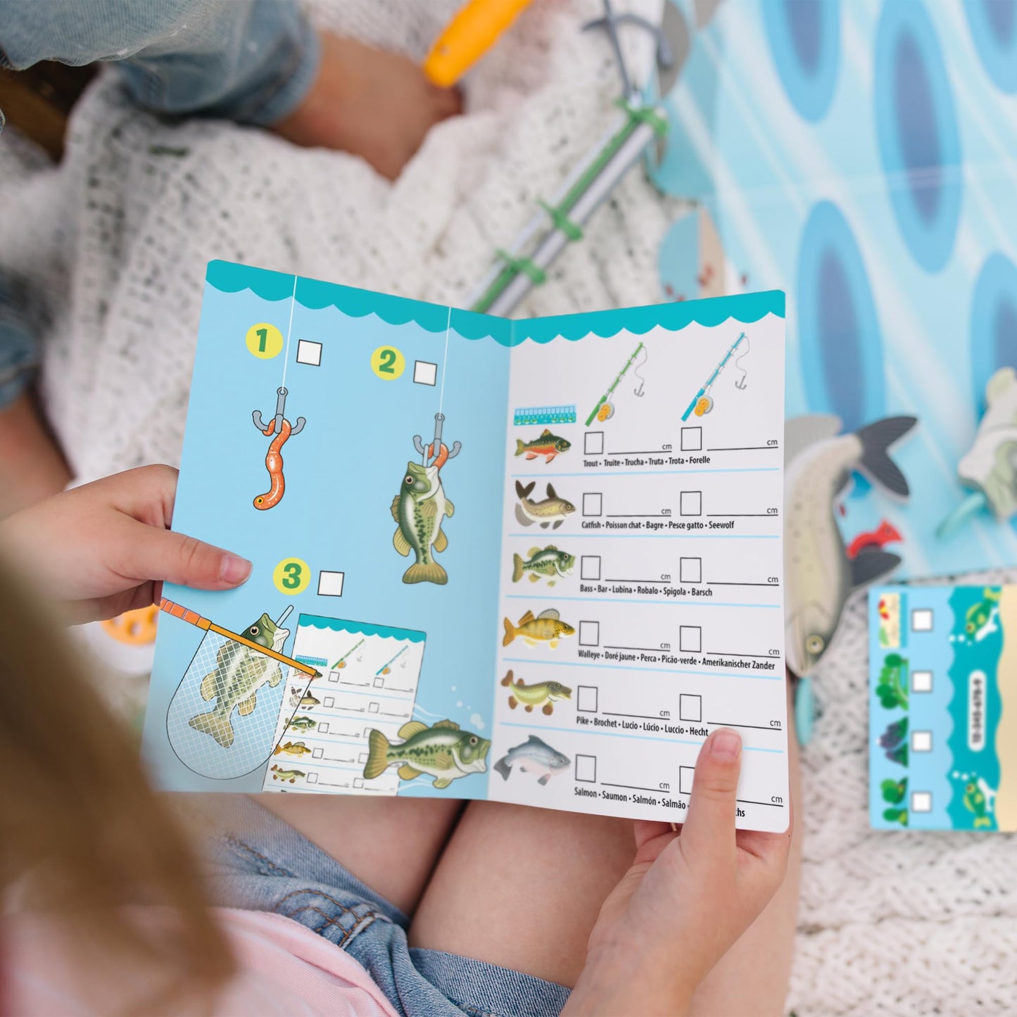 Melissa & Doug Let's Explore Fishing Play Set – 21 Pieces, FSC Certified